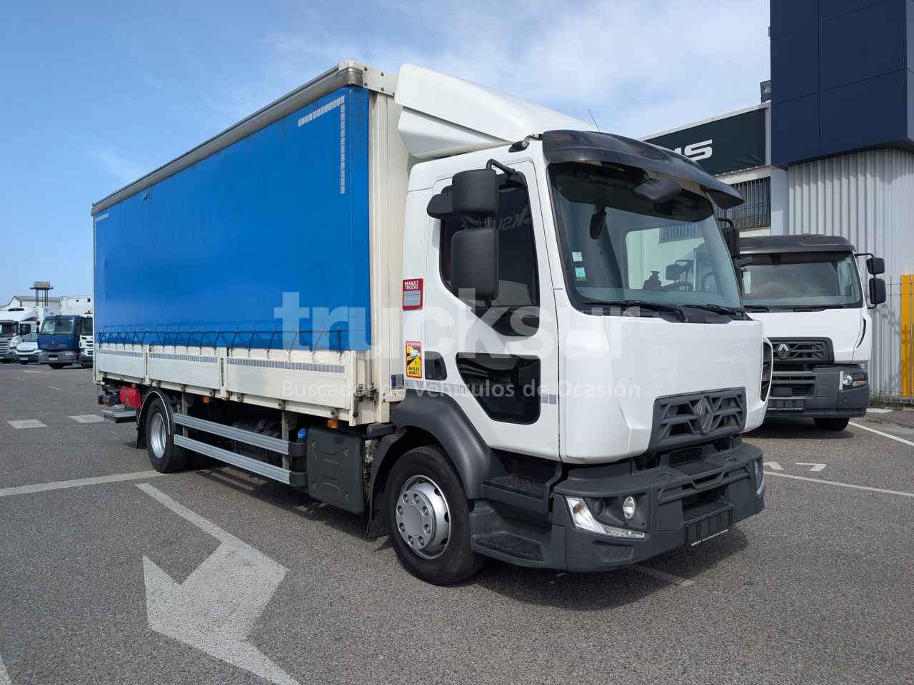 RENAULT D240.12 - Plachtový nákladní auto: obrázek 2 RENAULT D240.12 - Plachtový nákladní auto: obrázek 2