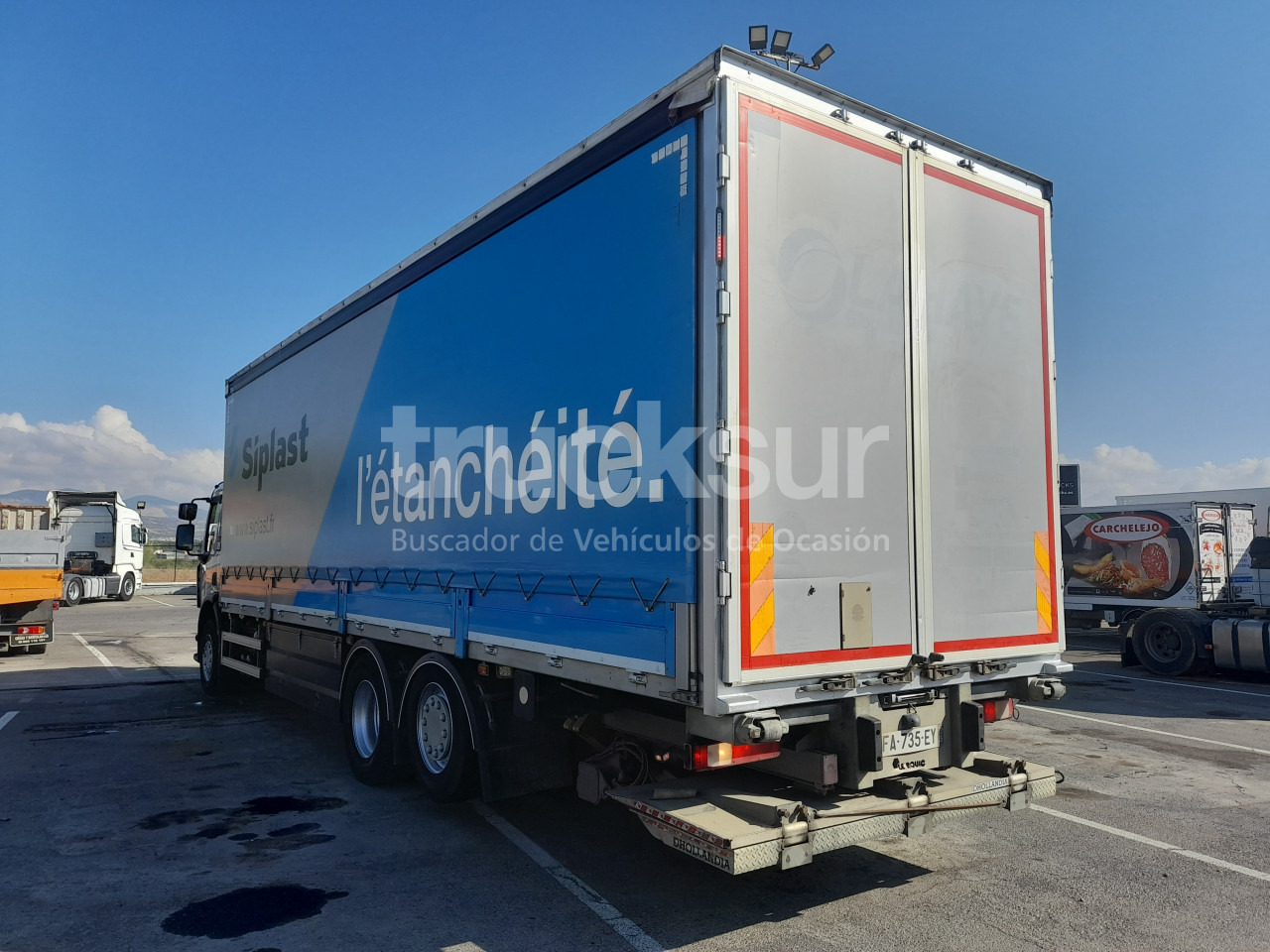 RENAULT D320.26 ejes 6x2*4 - Plachtový nákladní auto: obrázek 4 RENAULT D320.26 ejes 6x2*4 - Plachtový nákladní auto: obrázek 4