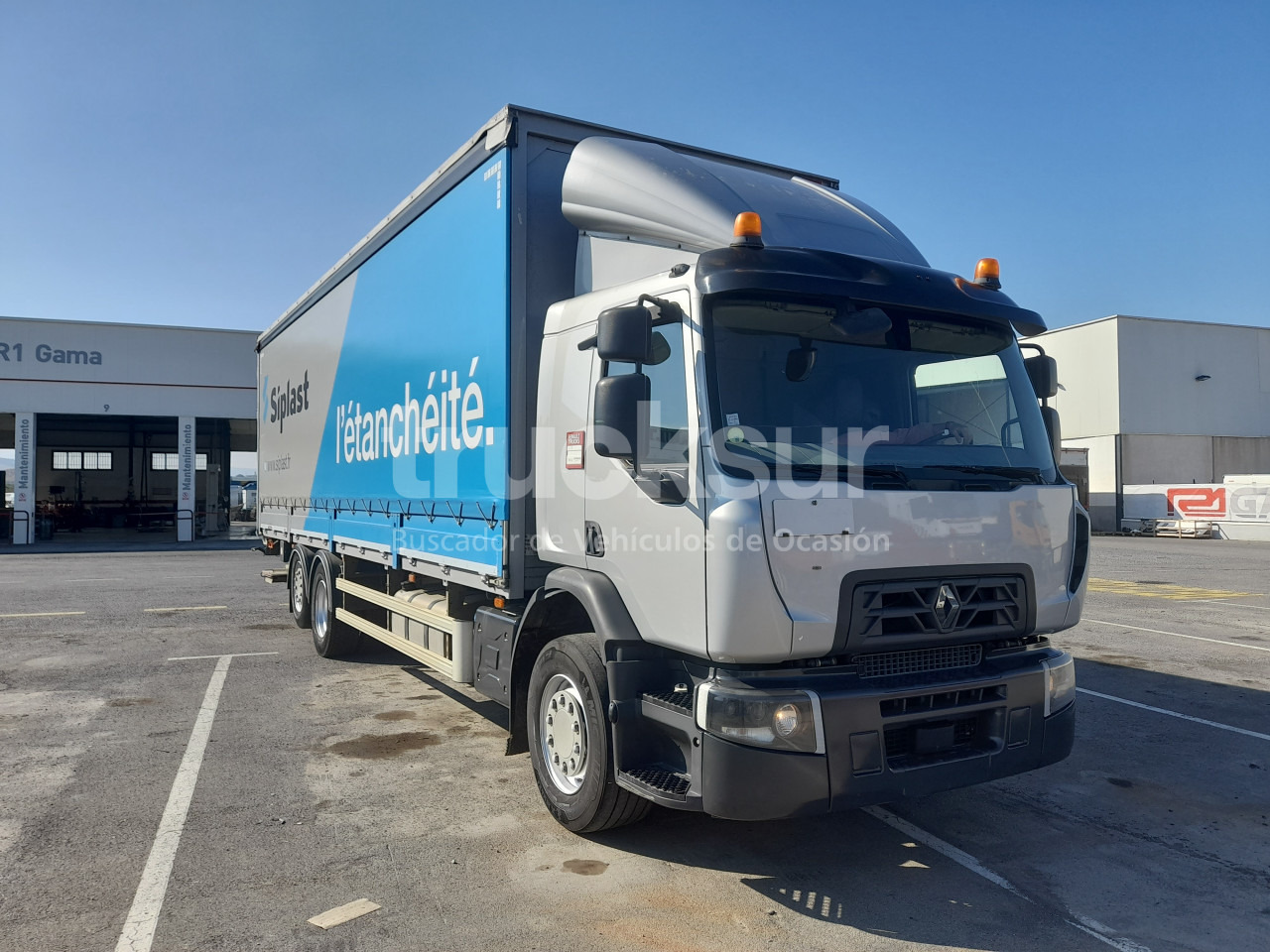 RENAULT D320.26 ejes 6x2*4 - Plachtový nákladní auto: obrázek 1 RENAULT D320.26 ejes 6x2*4 - Plachtový nákladní auto: obrázek 1