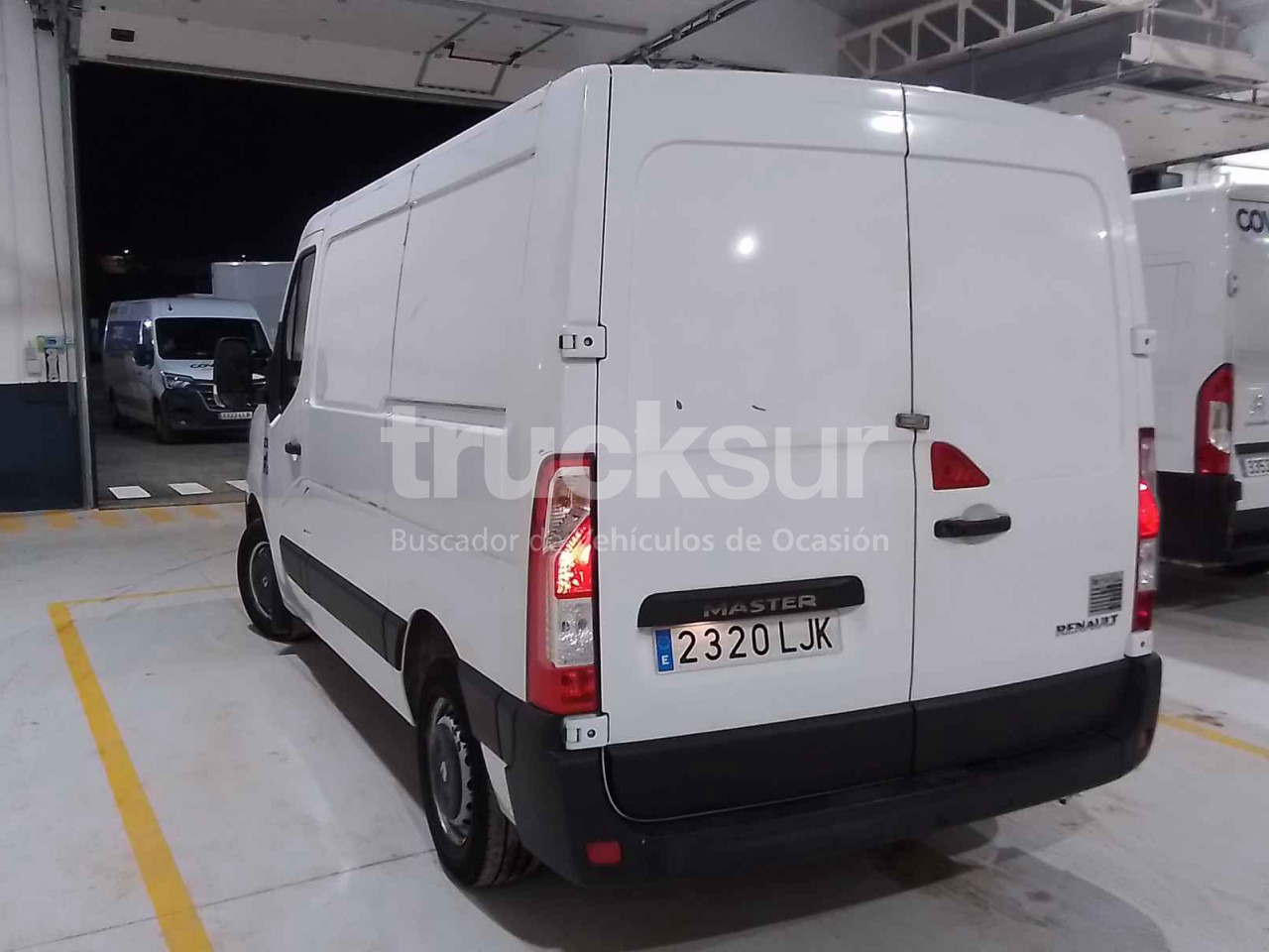 RENAULT MASTER 125.35 - Dodávka skřín: obrázek 5 RENAULT MASTER 125.35 - Dodávka skřín: obrázek 5