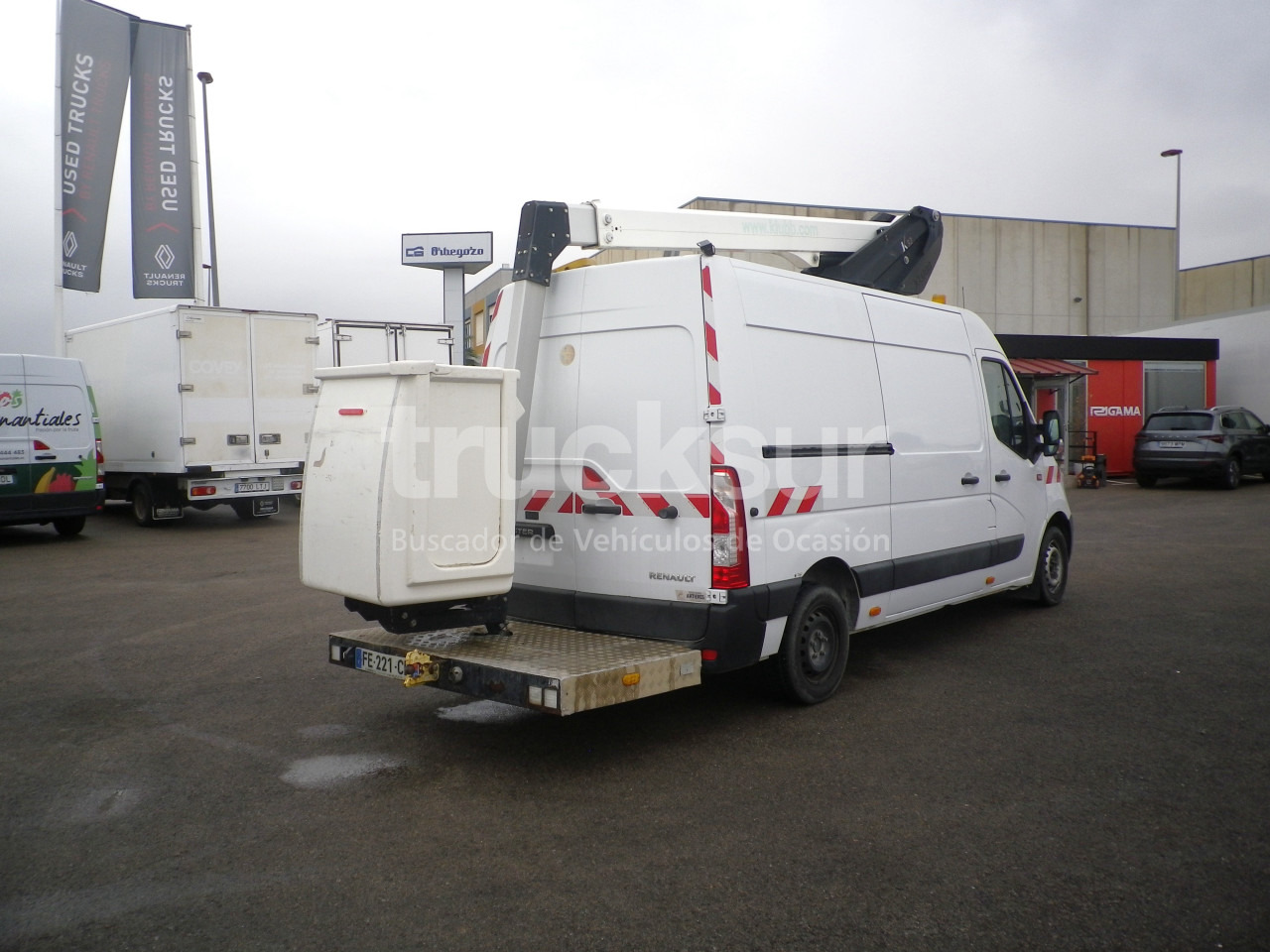 RENAULT MASTER 130.35 CESTA - Dodávka skřín: obrázek 4 RENAULT MASTER 130.35 CESTA - Dodávka skřín: obrázek 4
