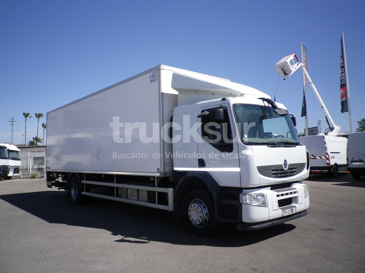 RENAULT PREMIUM 270.18 - Chladírenský nákladní automobil: obrázek 2 RENAULT PREMIUM 270.18 - Chladírenský nákladní automobil: obrázek 2