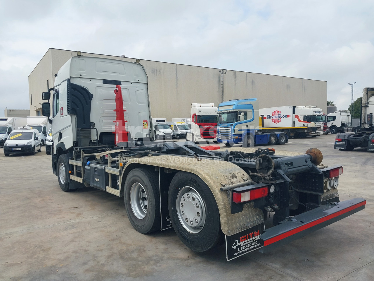 RENAULT T480.26 - Hákový nosič kontejnerů: obrázek 4 RENAULT T480.26 - Hákový nosič kontejnerů: obrázek 4