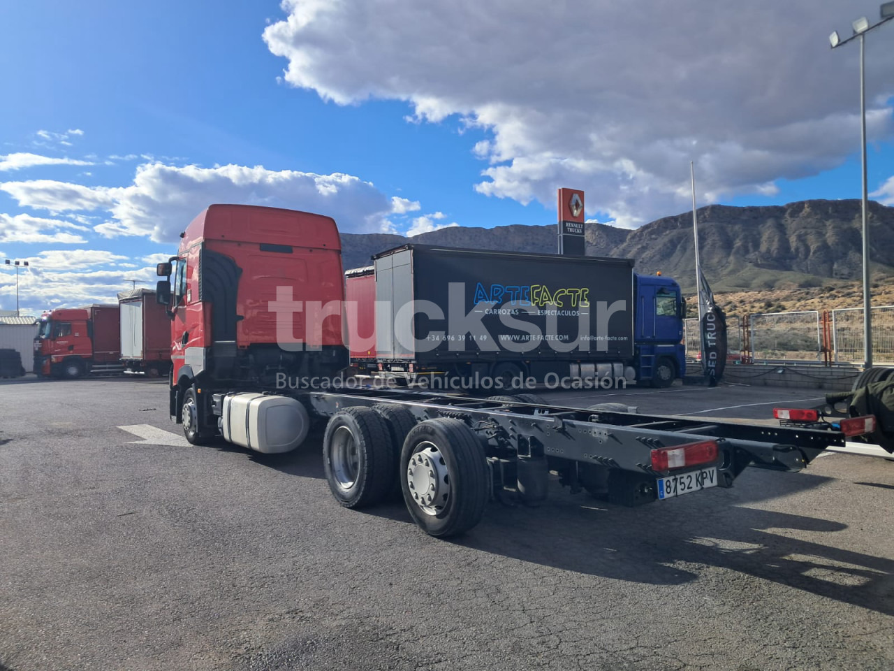 RENAULT T480 HIGH SLEEPER CAB 6X2*4 ejes 6x2*4 - Podvozek s kabinou: obrázek 4 RENAULT T480 HIGH SLEEPER CAB 6X2*4 ejes 6x2*4 - Podvozek s kabinou: obrázek 4