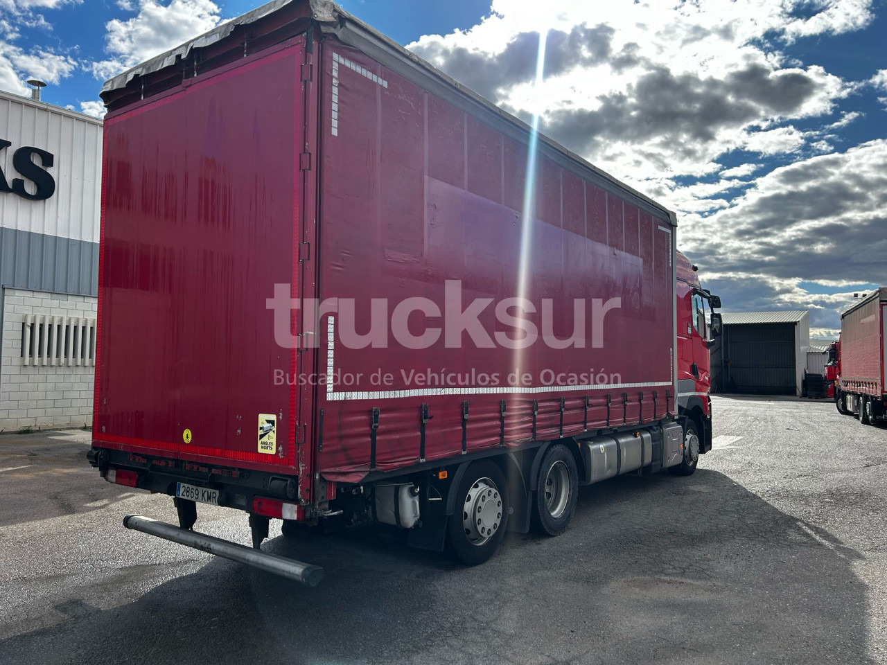 RENAULT T480 HIGH SLEEPER CAB 6X2*4 ejes 6x2*4 - Plachtový nákladní auto: obrázek 3 RENAULT T480 HIGH SLEEPER CAB 6X2*4 ejes 6x2*4 - Plachtový nákladní auto: obrázek 3