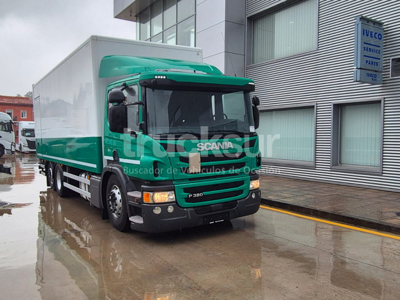 SCANIA P320.26 ejes 6x2*4 - Skříňový nákladní auto: obrázek 2 SCANIA P320.26 ejes 6x2*4 - Skříňový nákladní auto: obrázek 2