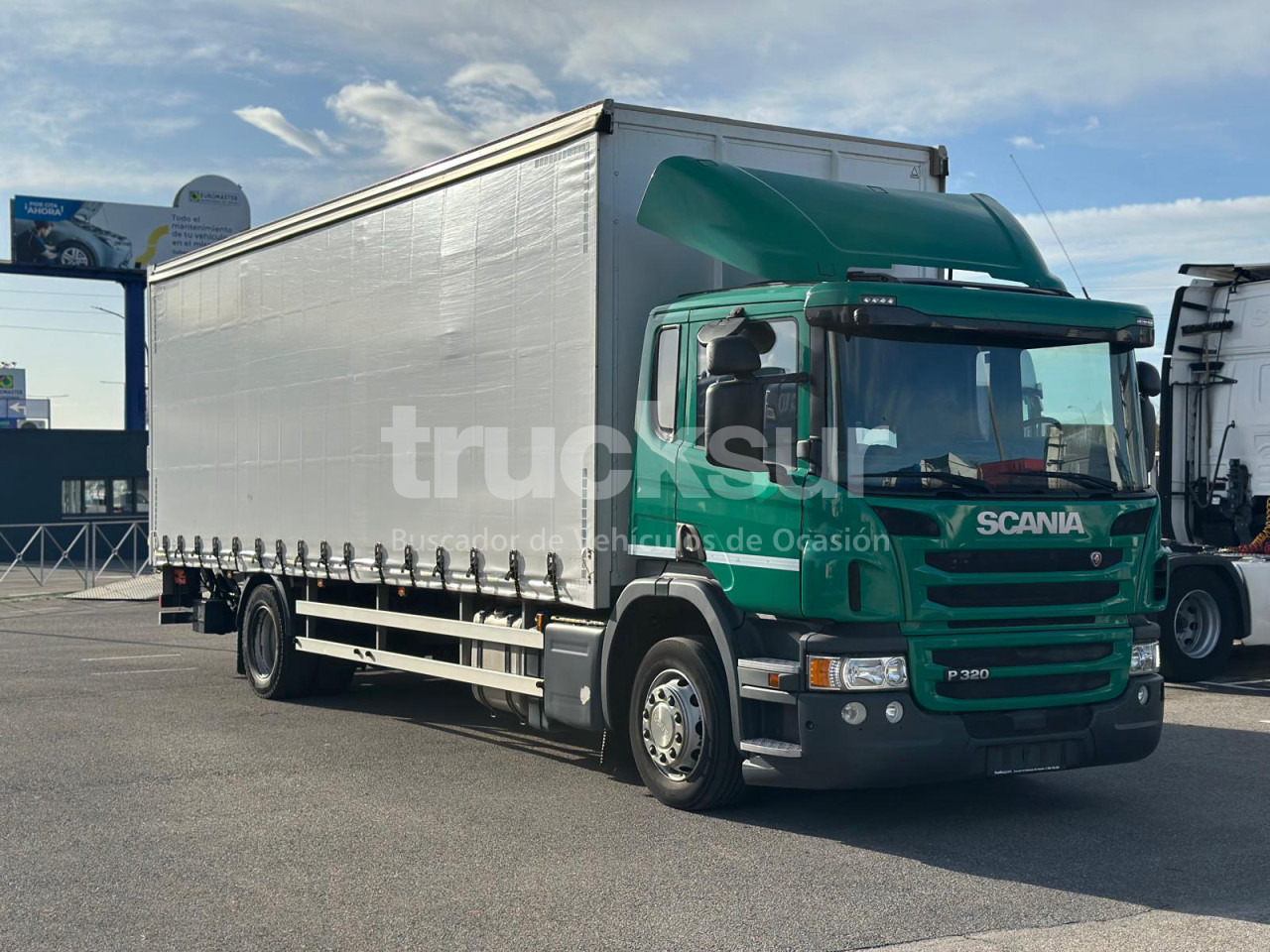SCANIA P320 - Plachtový nákladní auto: obrázek 4 SCANIA P320 - Plachtový nákladní auto: obrázek 4