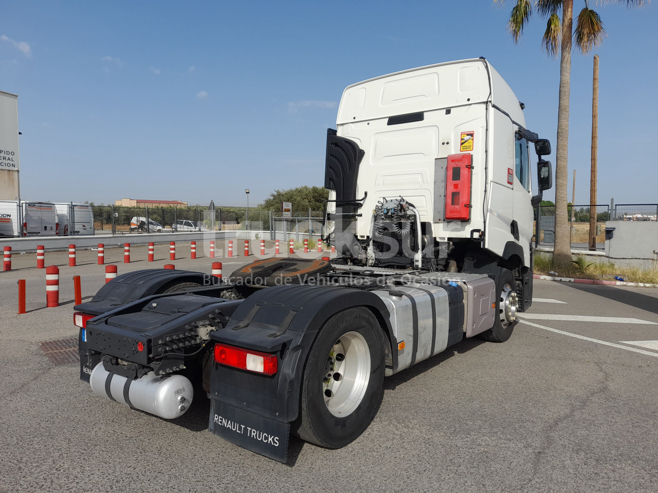 RENAULT T480 SLEEPER CAB - Tahač: obrázek 5 RENAULT T480 SLEEPER CAB - Tahač: obrázek 5