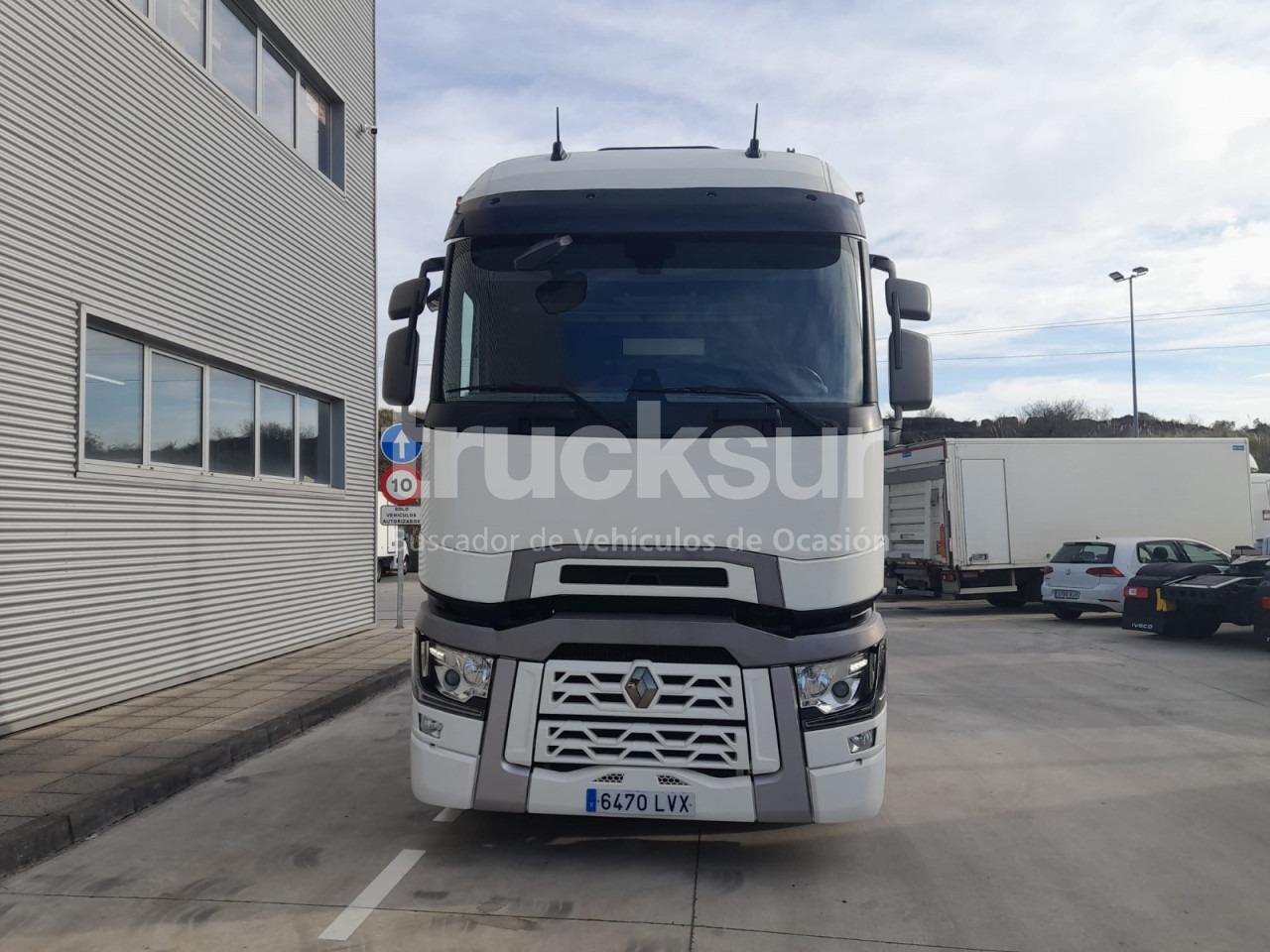 RENAULT T520 HIGH SLEEPER CAB - Tahač: obrázek 2 RENAULT T520 HIGH SLEEPER CAB - Tahač: obrázek 2