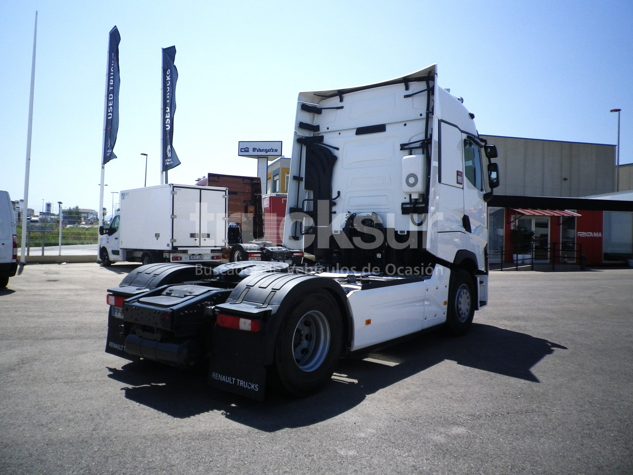RENAULT T520 HIGH SLEEPER CAB - Tahač: obrázek 4 RENAULT T520 HIGH SLEEPER CAB - Tahač: obrázek 4