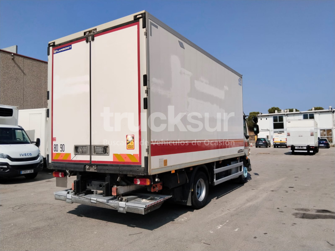 VOLVO FL250.12 - Chladírenský nákladní automobil: obrázek 4 VOLVO FL250.12 - Chladírenský nákladní automobil: obrázek 4