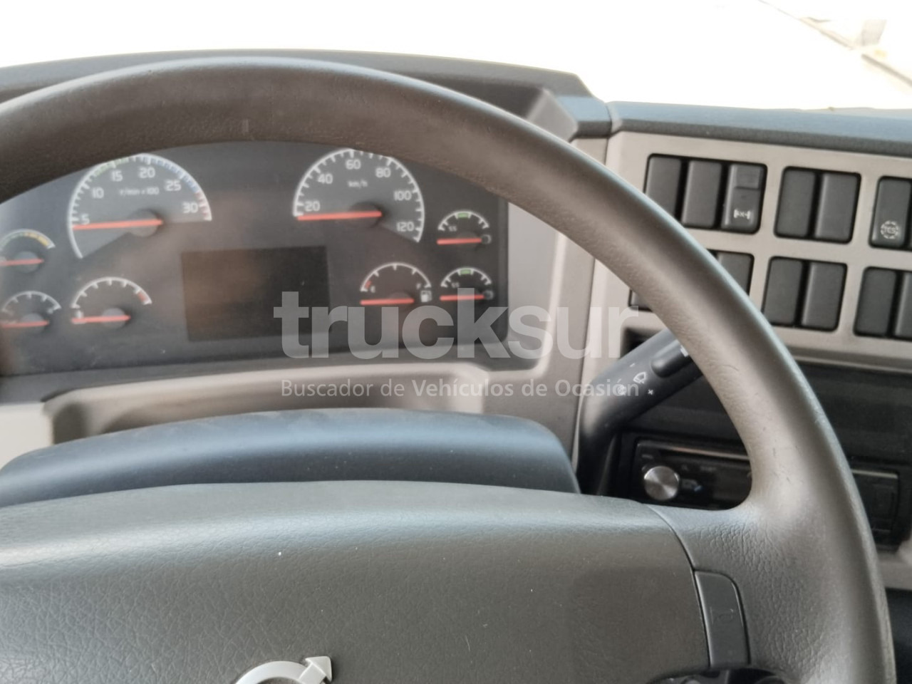 VOLVO FL290 - Chladírenský nákladní automobil: obrázek 5 VOLVO FL290 - Chladírenský nákladní automobil: obrázek 5