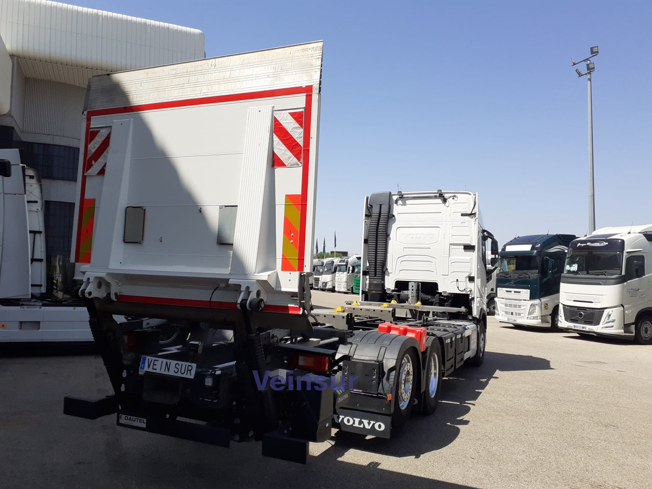 VOLVO FH4 I-SAVE - Nákladní auto: obrázek 3 VOLVO FH4 I-SAVE - Nákladní auto: obrázek 3