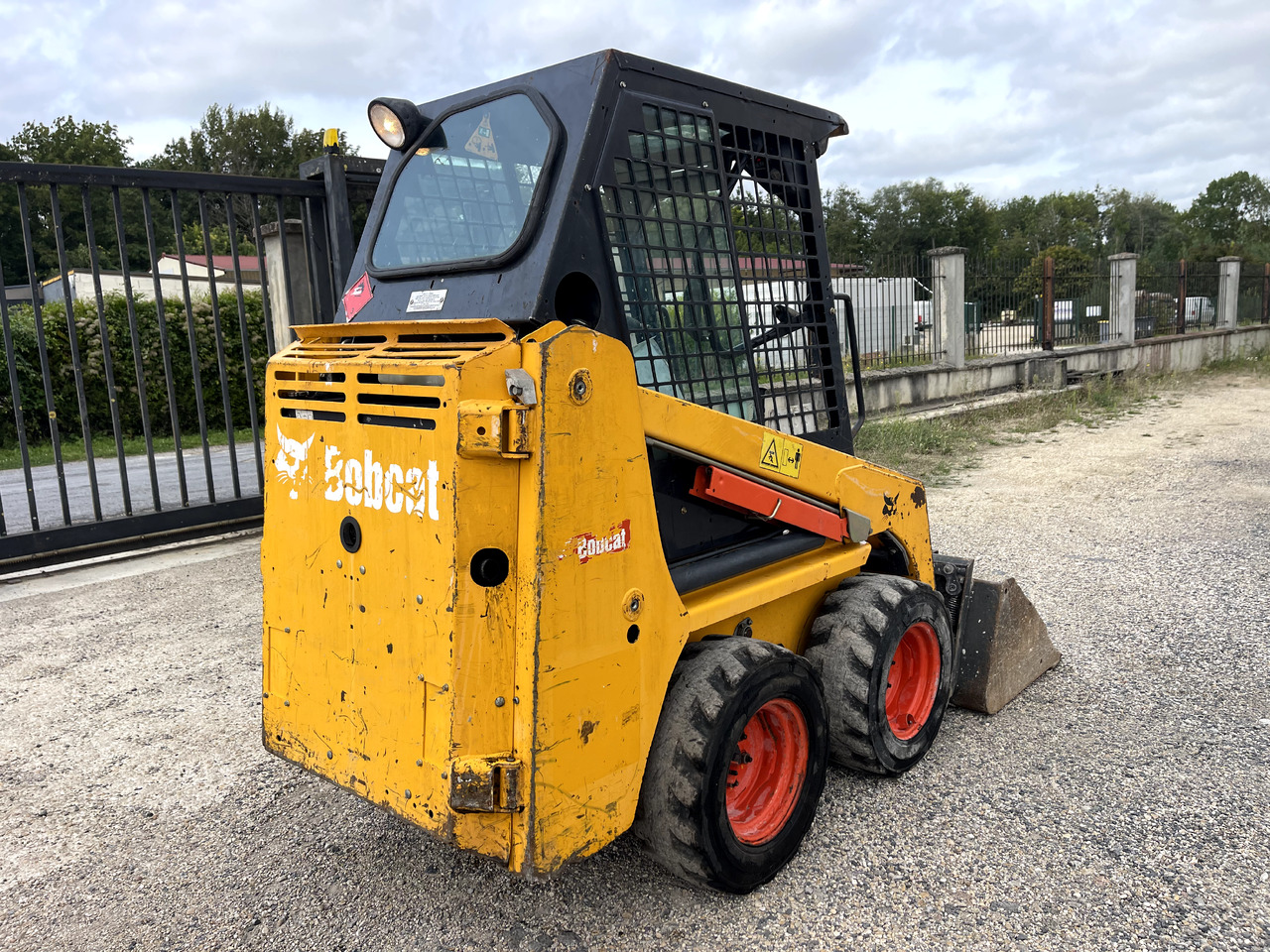 Smykový nakladač BOBCAT S70: obrázek 6