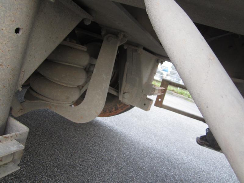 Benalu - Sklápěcí návěs: obrázek 5 Benalu - Sklápěcí návěs: obrázek 5