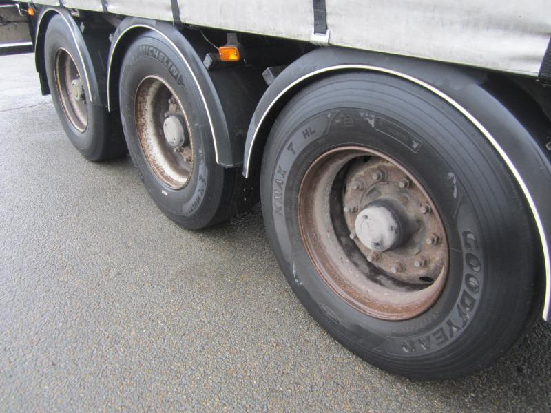 Fruehauf - Plachtový návěs: obrázek 4 Fruehauf - Plachtový návěs: obrázek 4