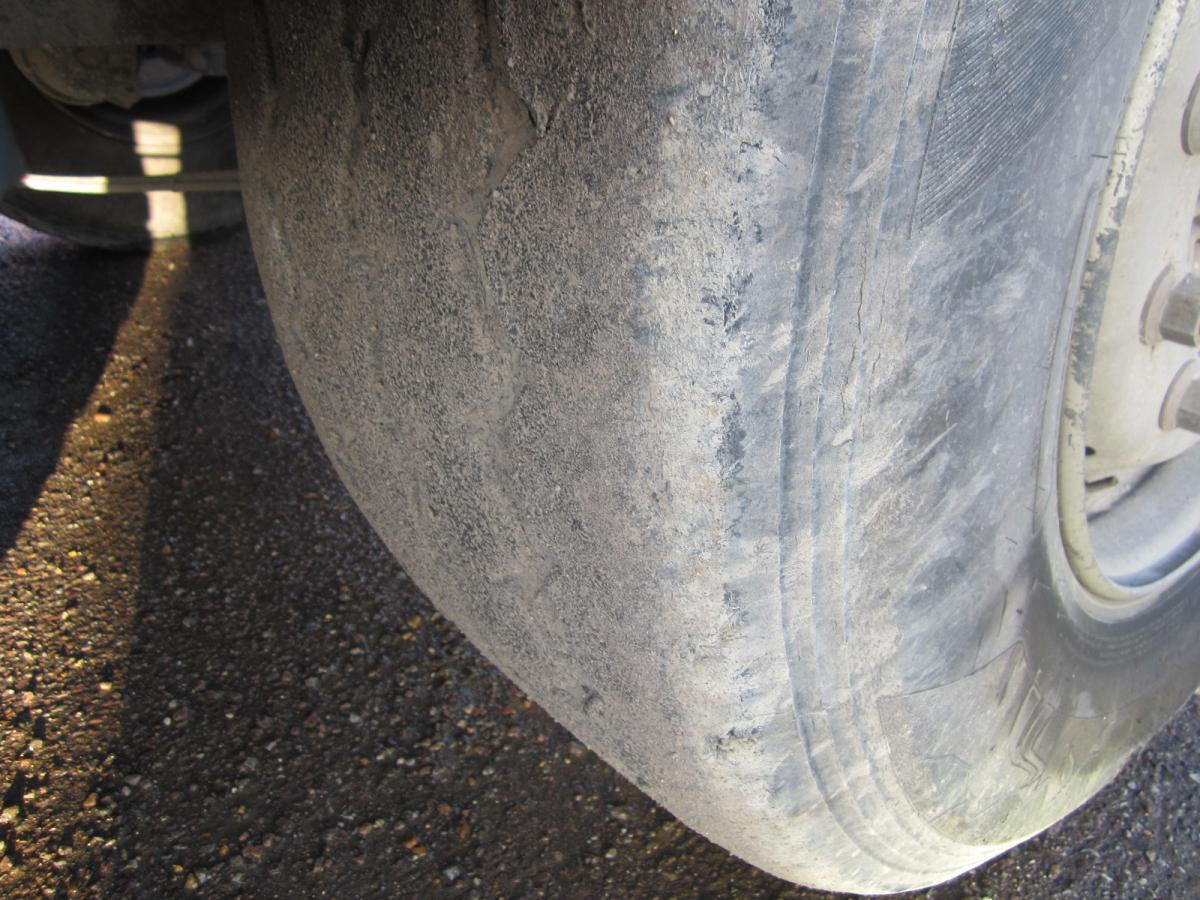 Invepe - Sklápěcí návěs: obrázek 4 Invepe - Sklápěcí návěs: obrázek 4