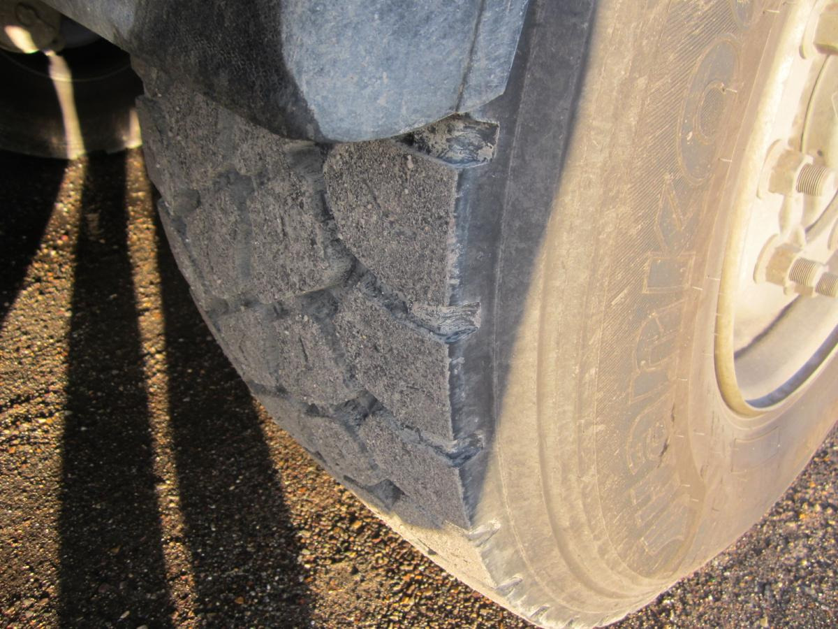 Invepe - Sklápěcí návěs: obrázek 3 Invepe - Sklápěcí návěs: obrázek 3