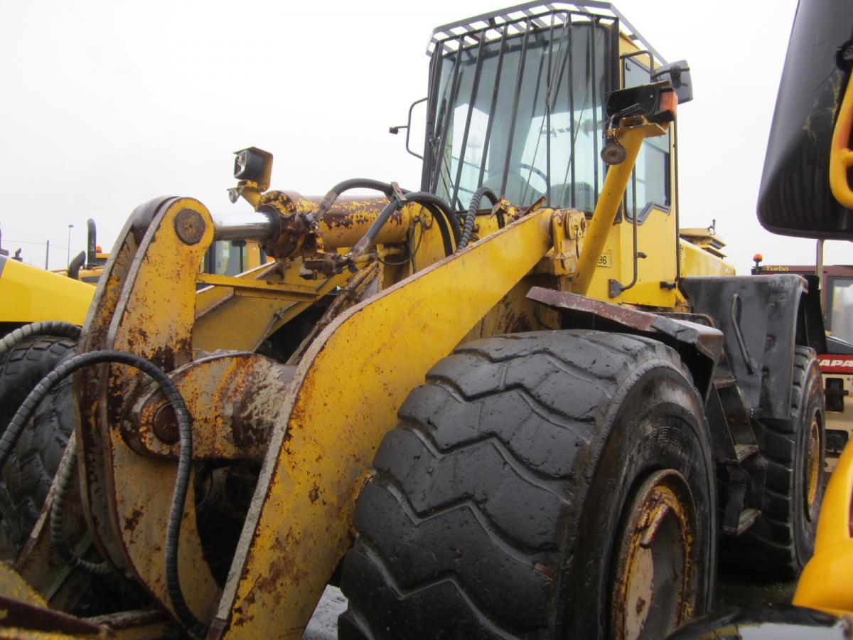 Komatsu WA420-3 active - Kolový nakladač: obrázek 4 Komatsu WA420-3 active - Kolový nakladač: obrázek 4
