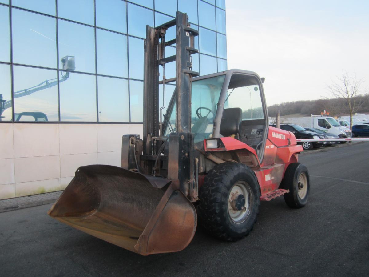 Manitou MC30 - Dieselový vysokozdvižný vozík: obrázek 1 Manitou MC30 - Dieselový vysokozdvižný vozík: obrázek 1