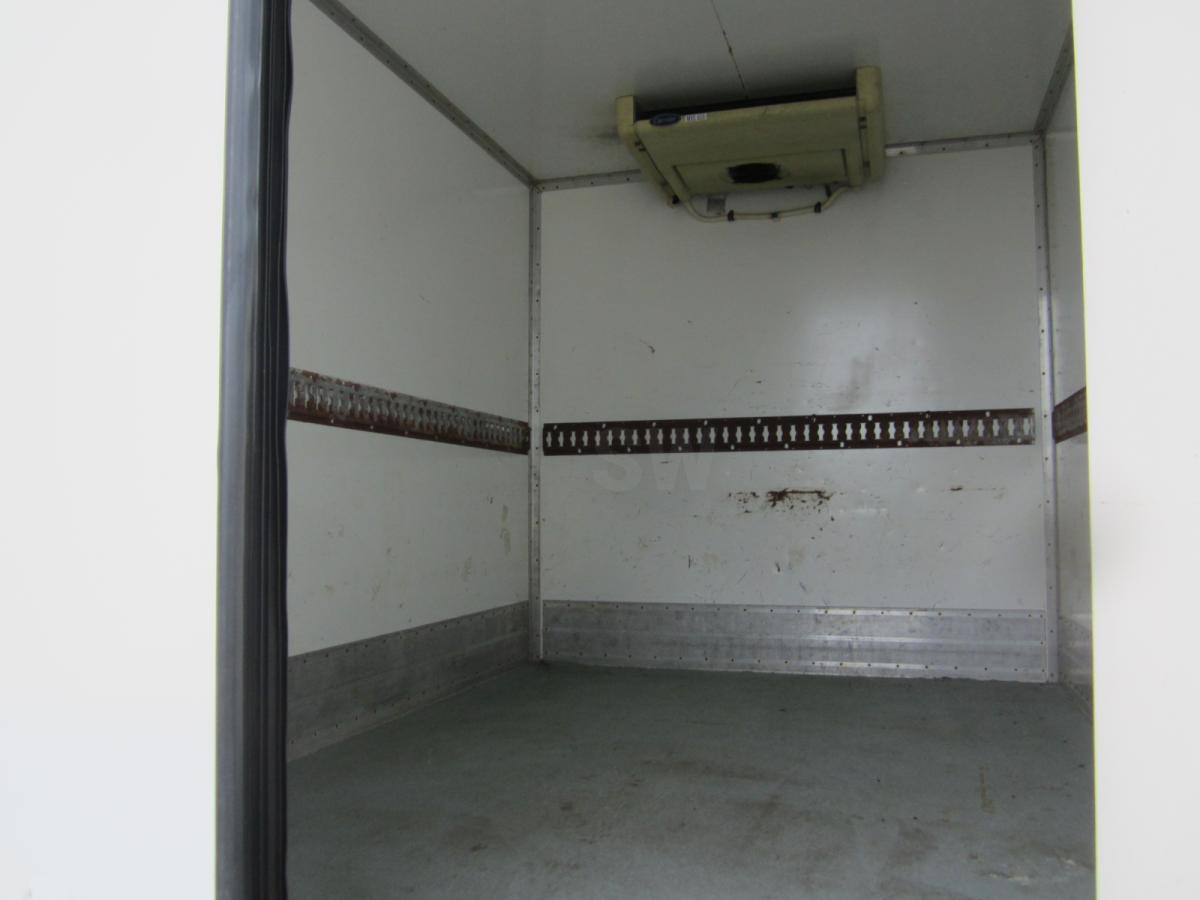 Mercedes 308D - Chladící dodávka: obrázek 4 Mercedes 308D - Chladící dodávka: obrázek 4