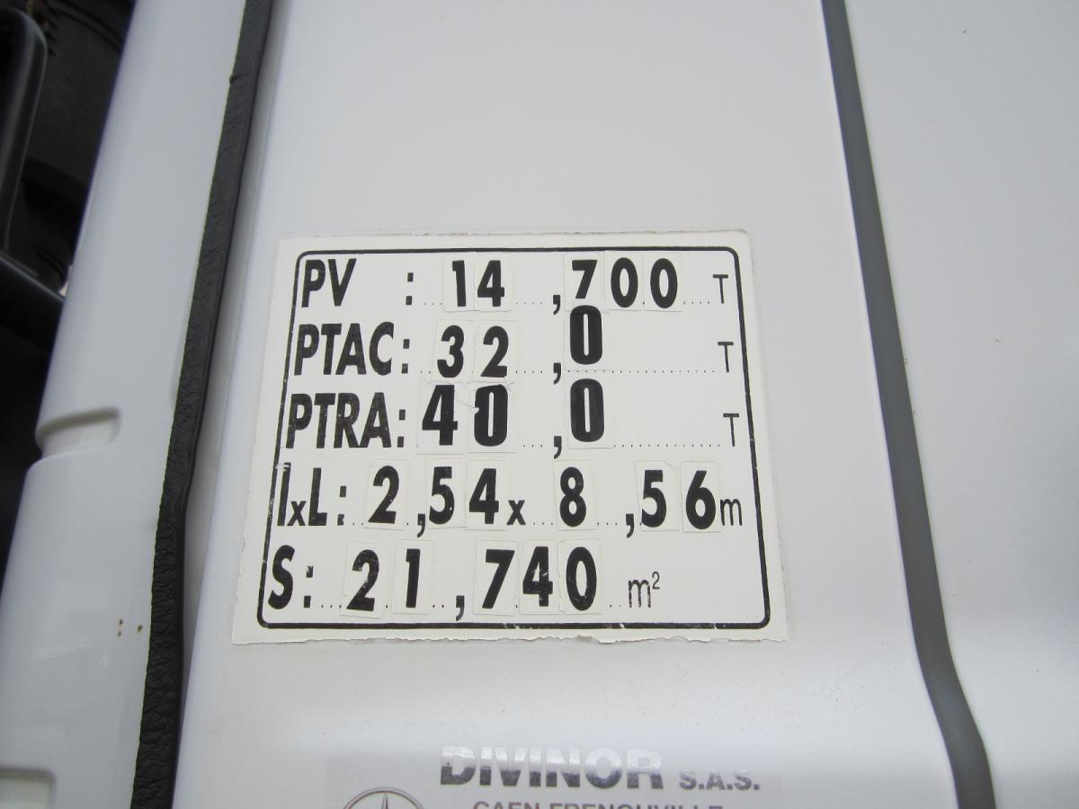 Mercedes AXOR 3240 - Sklápěč: obrázek 4 Mercedes AXOR 3240 - Sklápěč: obrázek 4