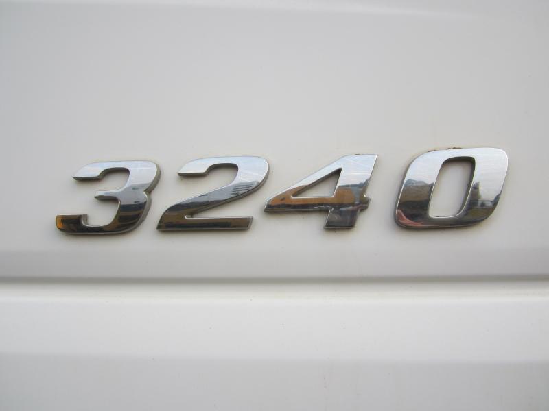 Mercedes AXOR 3240 - Sklápěč: obrázek 3 Mercedes AXOR 3240 - Sklápěč: obrázek 3