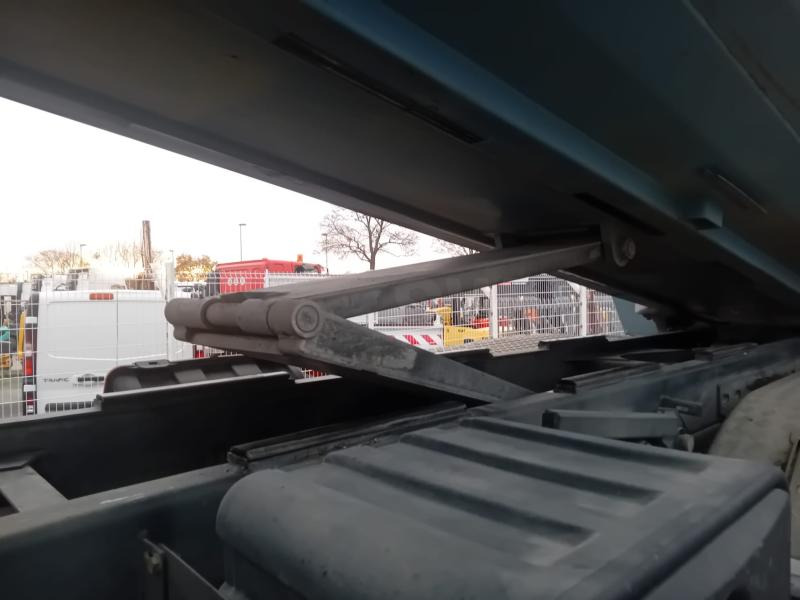 Mercedes Arocs 4143 - Sklápěč: obrázek 4 Mercedes Arocs 4143 - Sklápěč: obrázek 4