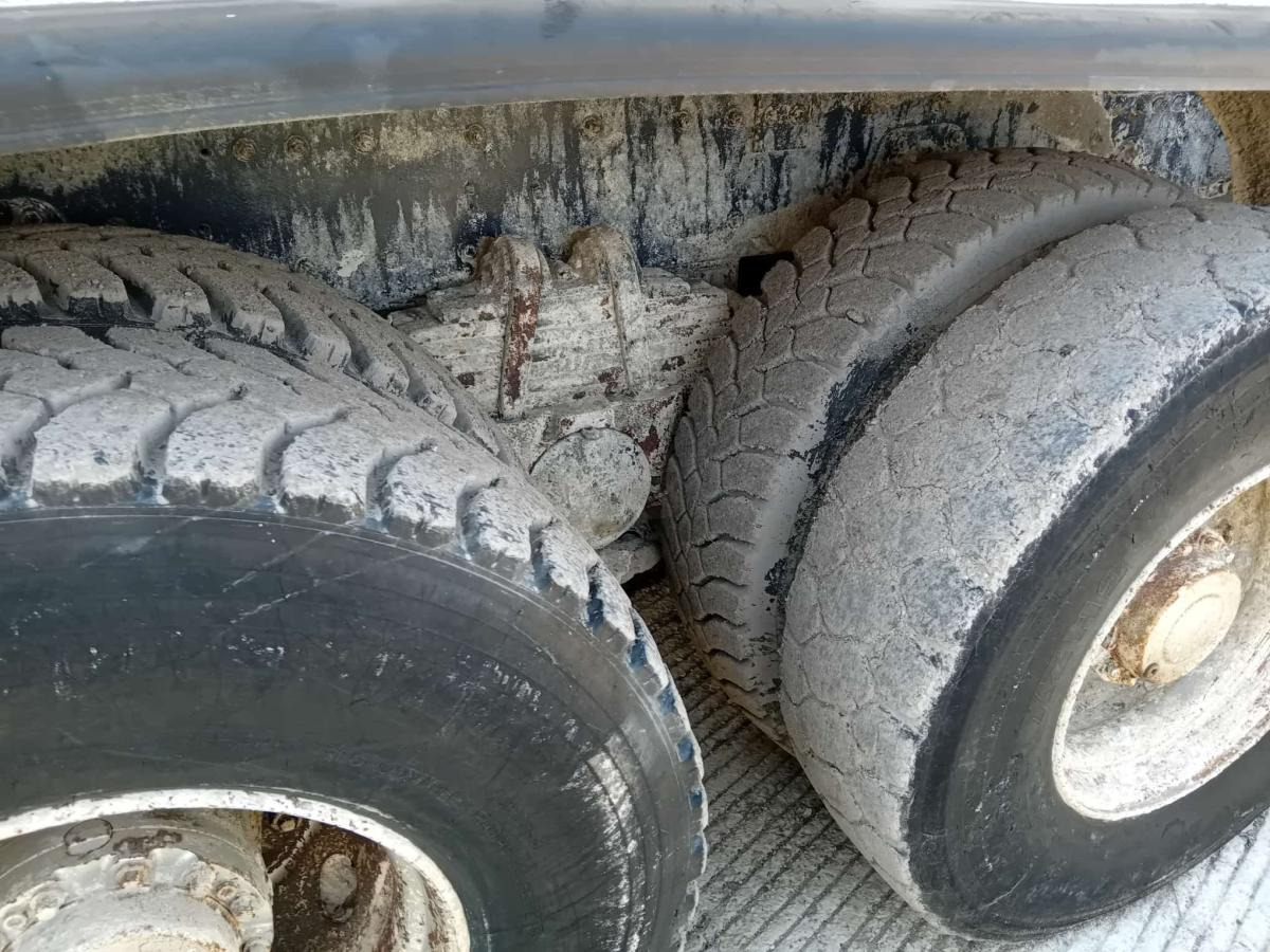 Renault Kerax - Nákladní auto: obrázek 4 Renault Kerax - Nákladní auto: obrázek 4