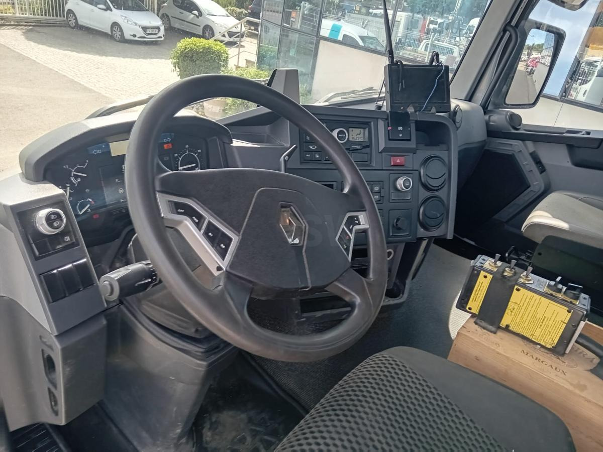 Renault Gamme C 380 - Hákový nosič kontejnerů: obrázek 3 Renault Gamme C 380 - Hákový nosič kontejnerů: obrázek 3