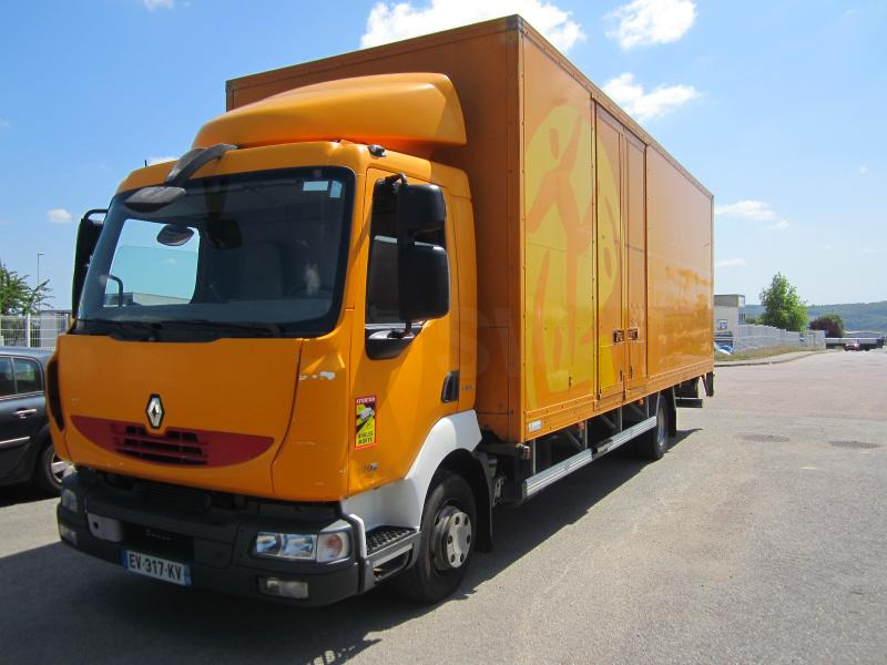 Renault Midlum 220 DXI - Skříňový nákladní auto: obrázek 2 Renault Midlum 220 DXI - Skříňový nákladní auto: obrázek 2