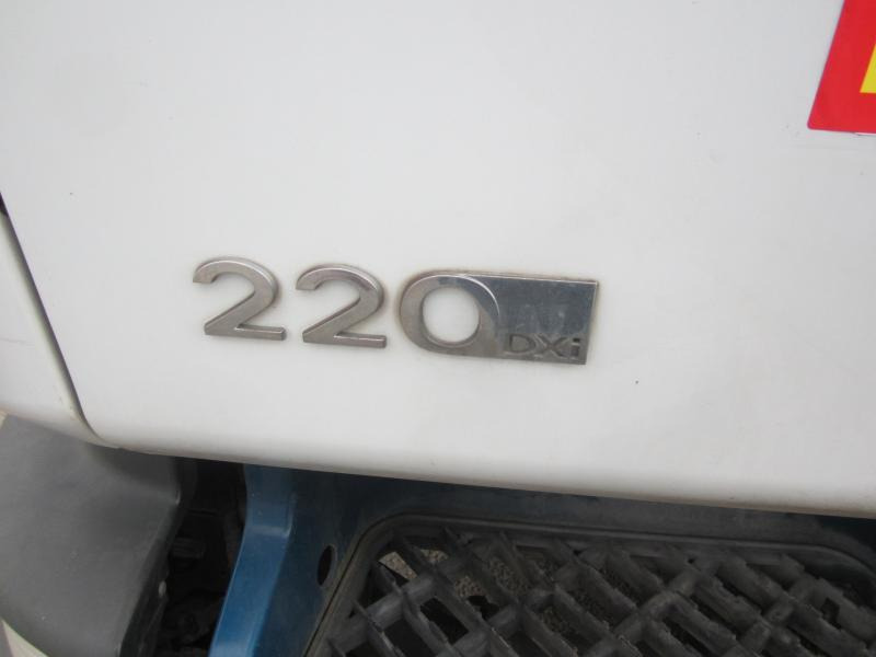 Renault Midlum 220 DXI - Skříňový nákladní auto: obrázek 2 Renault Midlum 220 DXI - Skříňový nákladní auto: obrázek 2