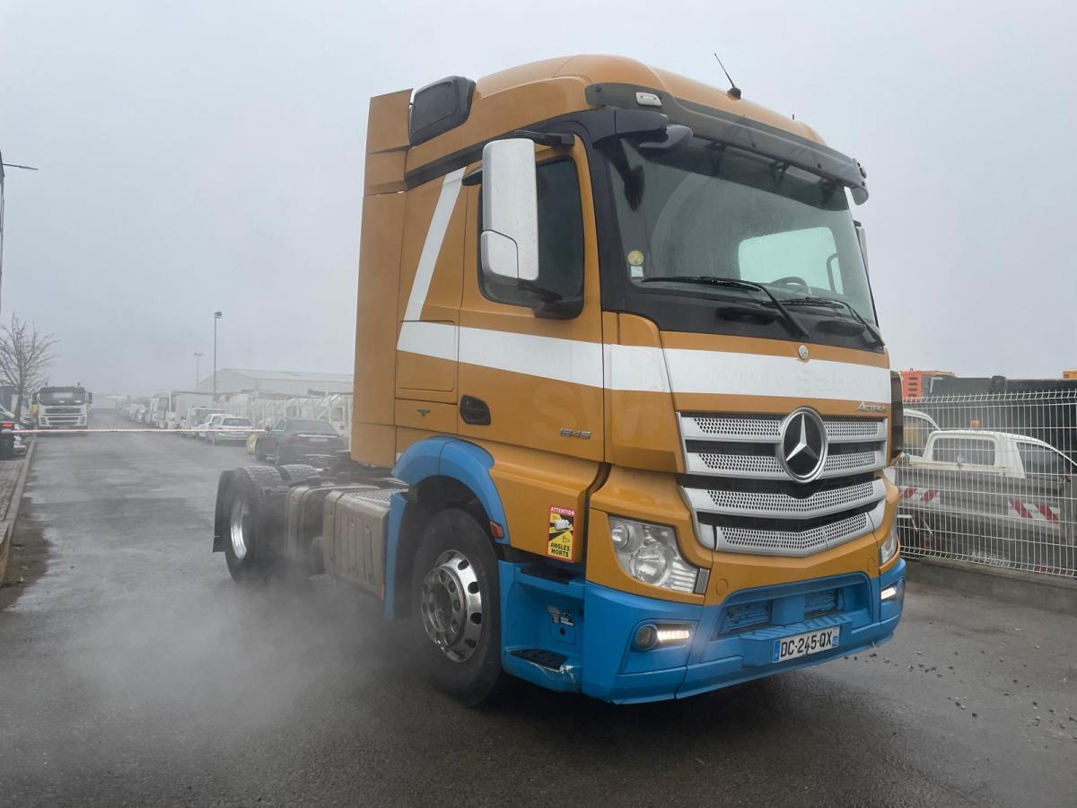 Mercedes Actros 1845 - Tahač: obrázek 2 Mercedes Actros 1845 - Tahač: obrázek 2