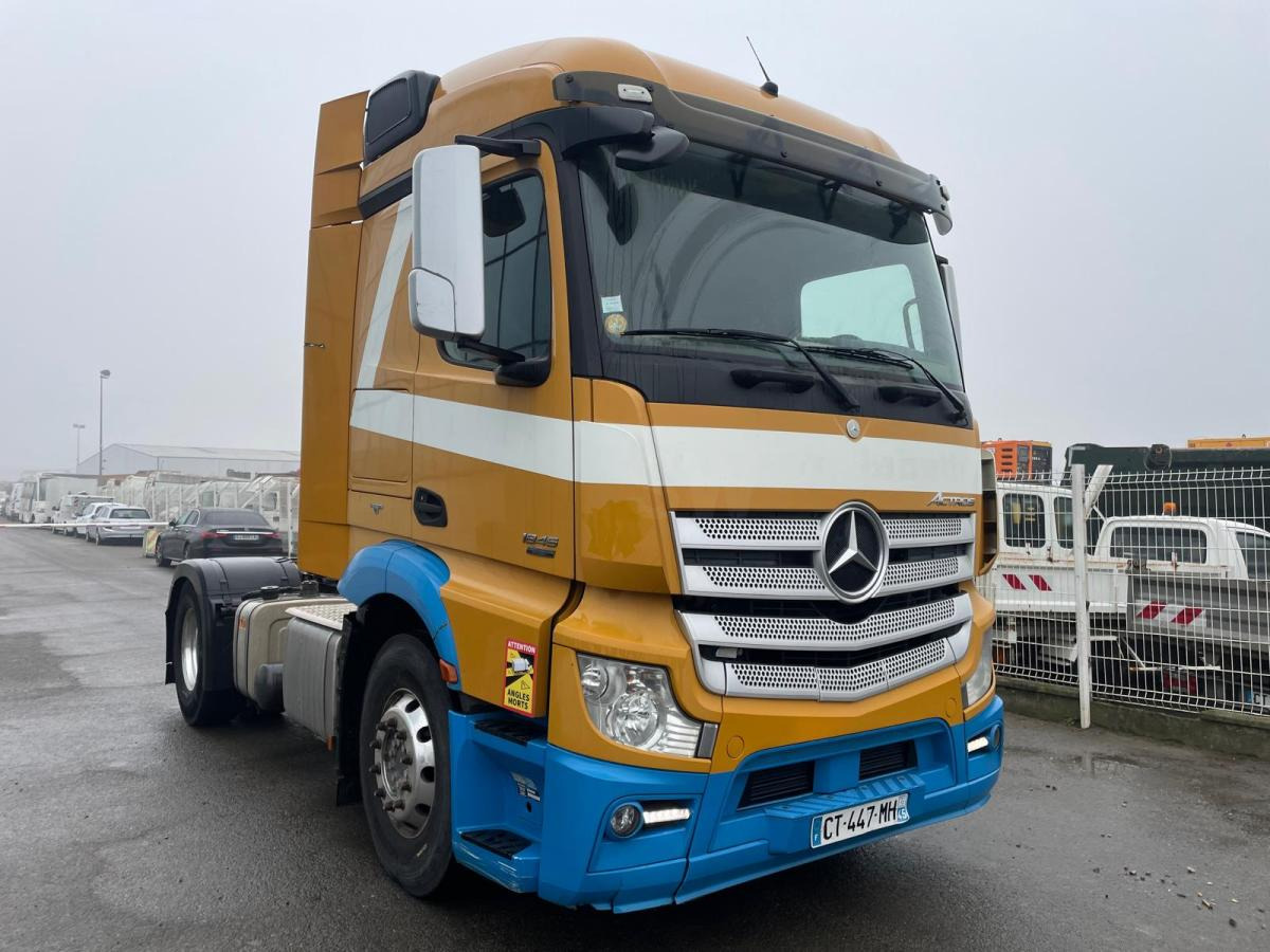 Mercedes Actros 1845 - Tahač: obrázek 2 Mercedes Actros 1845 - Tahač: obrázek 2