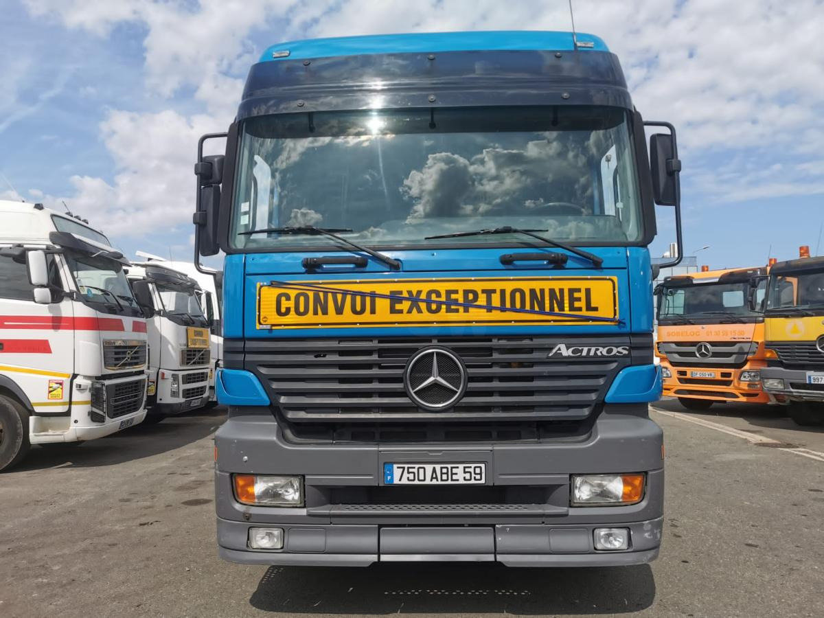 Mercedes Actros 3348 - Tahač: obrázek 2 Mercedes Actros 3348 - Tahač: obrázek 2