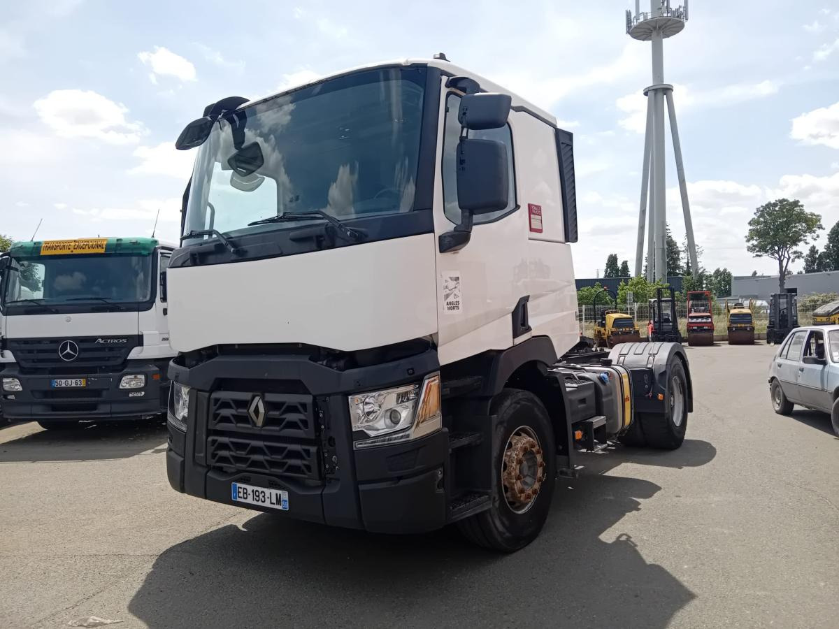 Renault Gamme C - Tahač: obrázek 2 Renault Gamme C - Tahač: obrázek 2