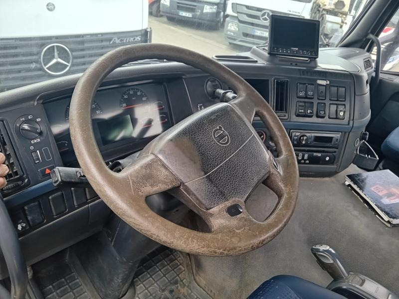 Volvo FM 400 - Hákový nosič kontejnerů: obrázek 5 Volvo FM 400 - Hákový nosič kontejnerů: obrázek 5