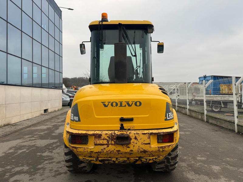 Kolový nakladač Volvo L 35 BZ: obrázek 14