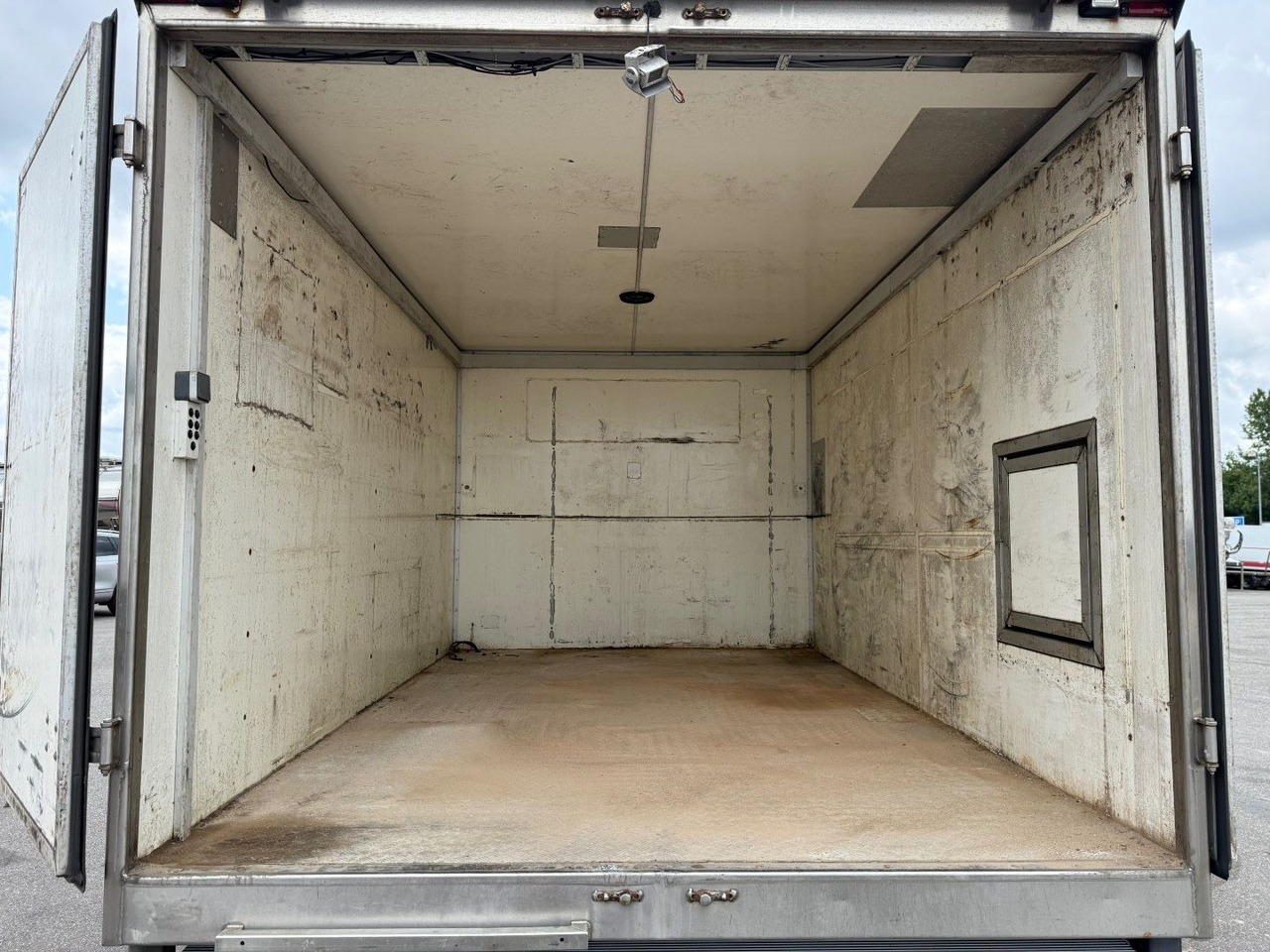 Blomenröhr 2 axle 7500 kg. Closed box / Koffer - Skříňový přívěs: obrázek 5 Blomenröhr 2 axle 7500 kg. Closed box / Koffer - Skříňový přívěs: obrázek 5