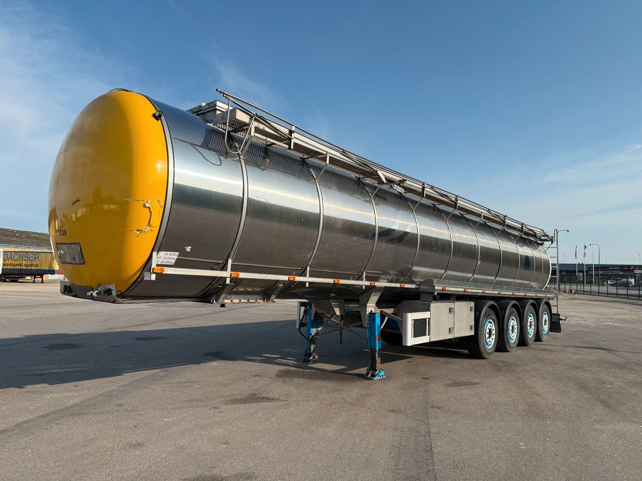 Burg VM Tarm 4 axle 33.000 L Vogelsang - Cisternový návěs: obrázek 1 Burg VM Tarm 4 axle 33.000 L Vogelsang - Cisternový návěs: obrázek 1
