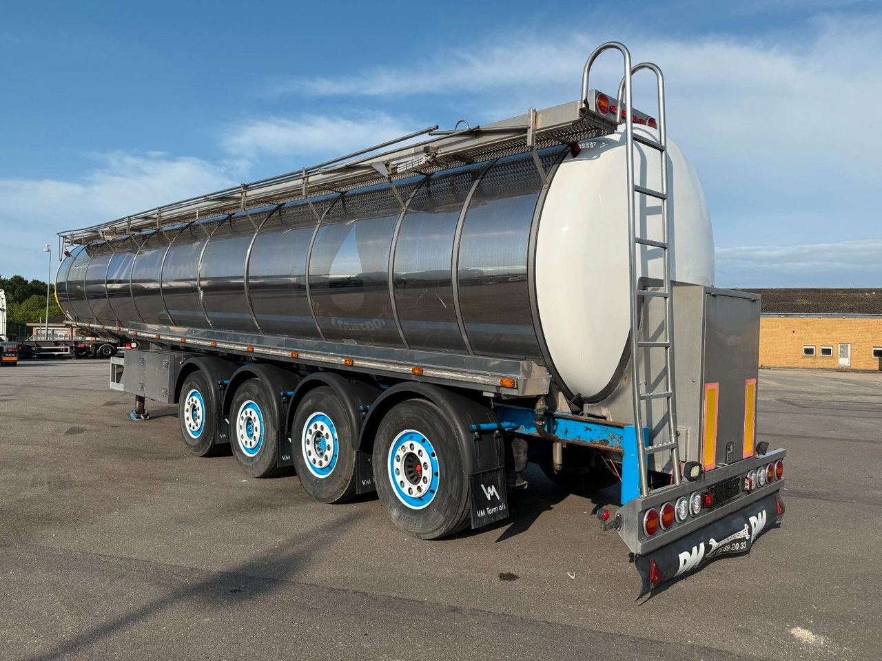 Burg VM Tarm 4 axle 33.000 L Vogelsang - Cisternový návěs: obrázek 4 Burg VM Tarm 4 axle 33.000 L Vogelsang - Cisternový návěs: obrázek 4