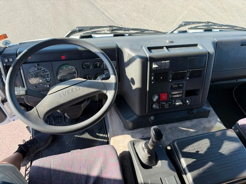 Auto s hydraulickou rukou Iveco EuroTech Cursor 190E31 4x2 Tipper / HMF 1060 B3: obrázek 6