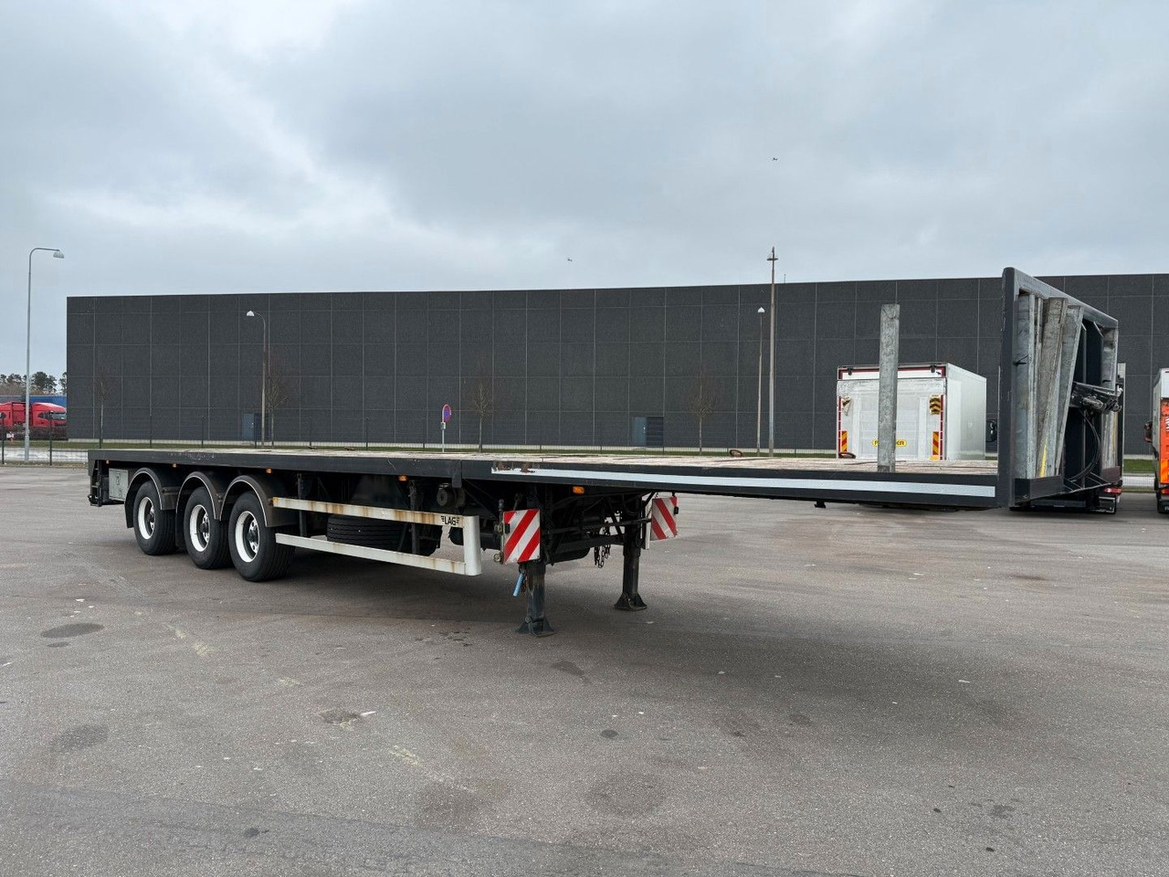 Lag 3 axle 7 m. Extendable / Last Axle Steering - Návěs valník/ Plato: obrázek 2 Lag 3 axle 7 m. Extendable / Last Axle Steering - Návěs valník/ Plato: obrázek 2