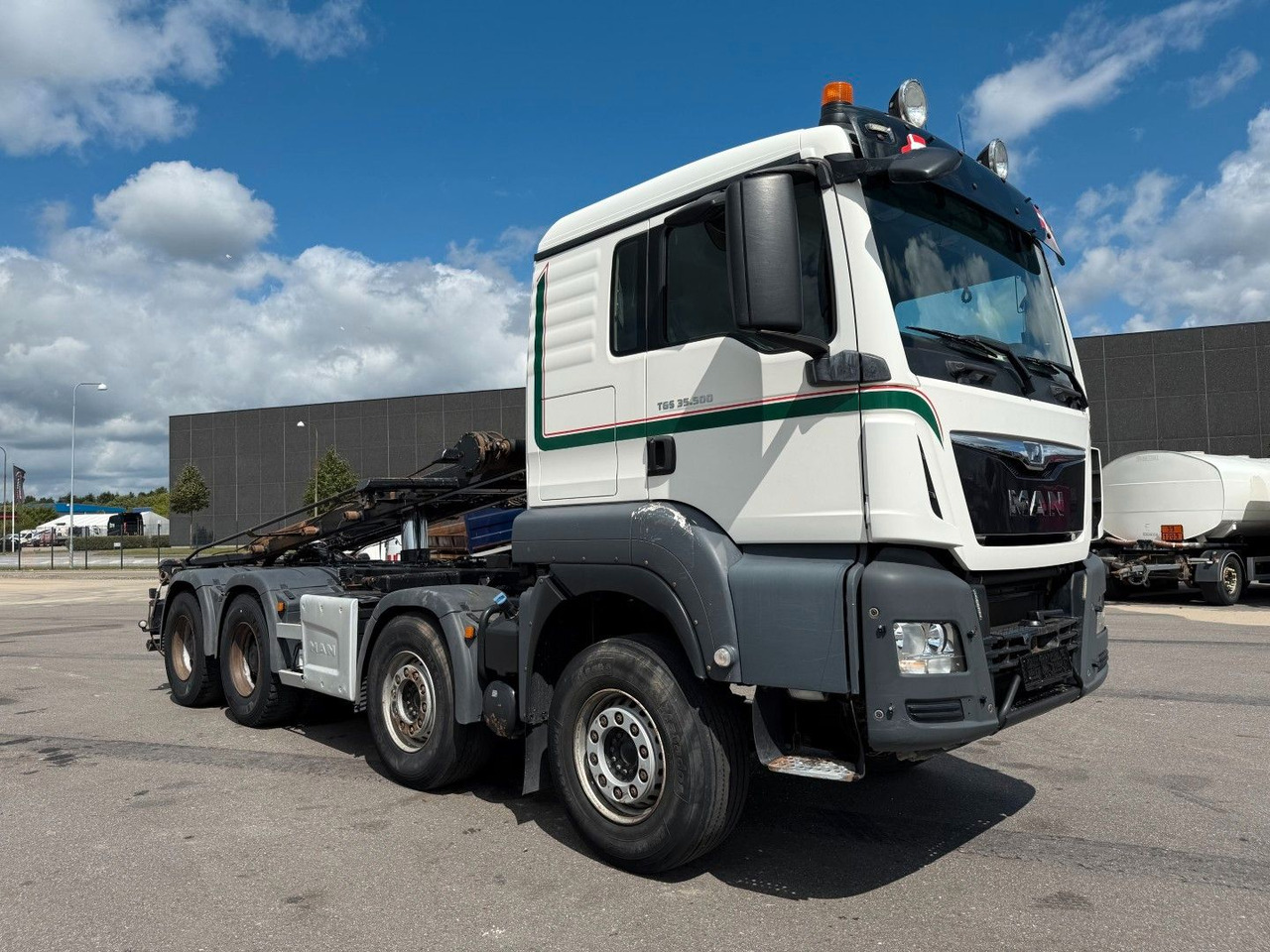 MAN TGS 35.500 8x4 HMF Tipper / Kipper / Euro 6 - Sklápěč: obrázek 2 MAN TGS 35.500 8x4 HMF Tipper / Kipper / Euro 6 - Sklápěč: obrázek 2