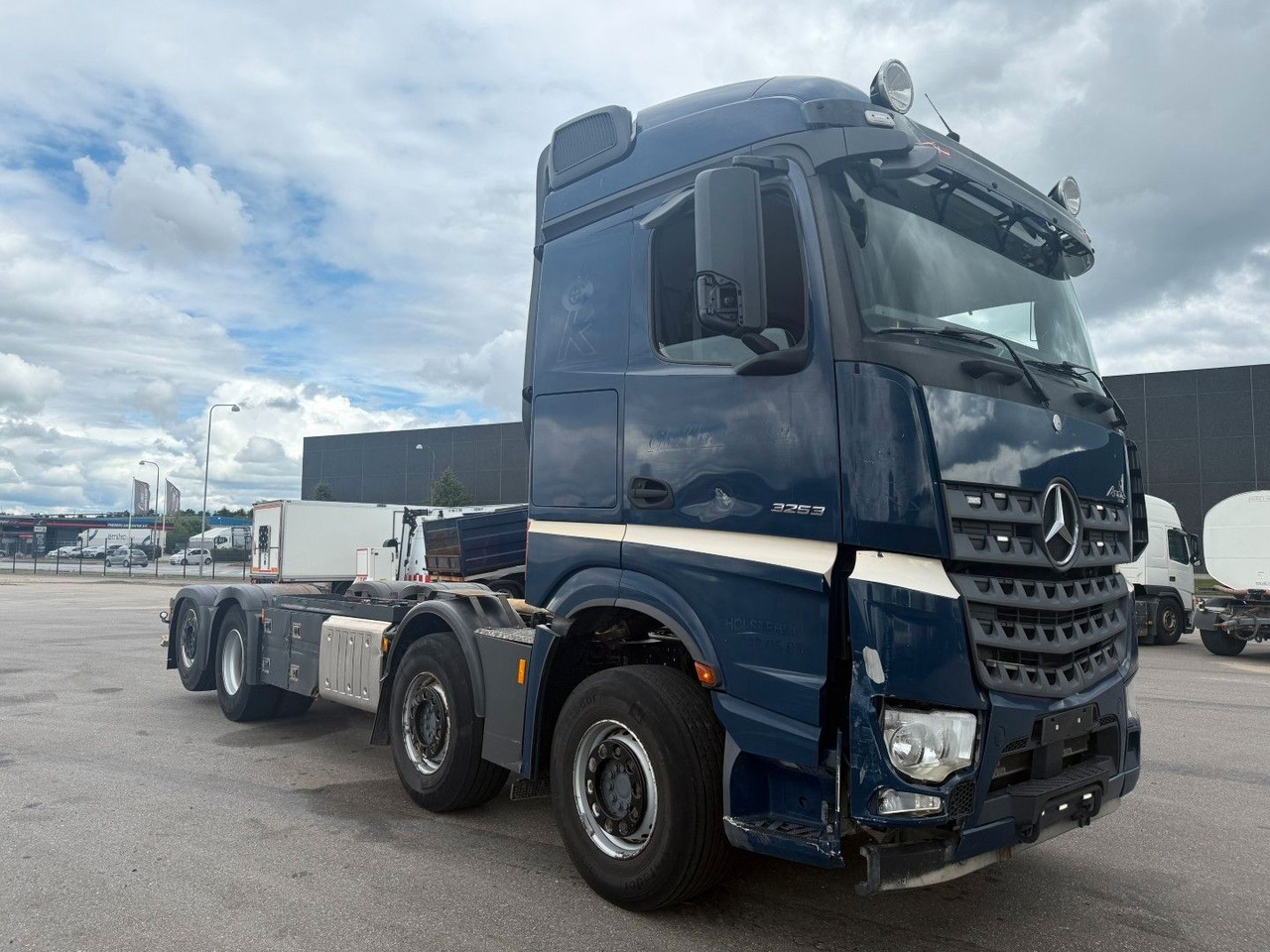 Mercedes-Benz Arocs 3253 8x26 Euro 6 Chassis / Fahrgestell - Podvozek s kabinou: obrázek 2 Mercedes-Benz Arocs 3253 8x26 Euro 6 Chassis / Fahrgestell - Podvozek s kabinou: obrázek 2