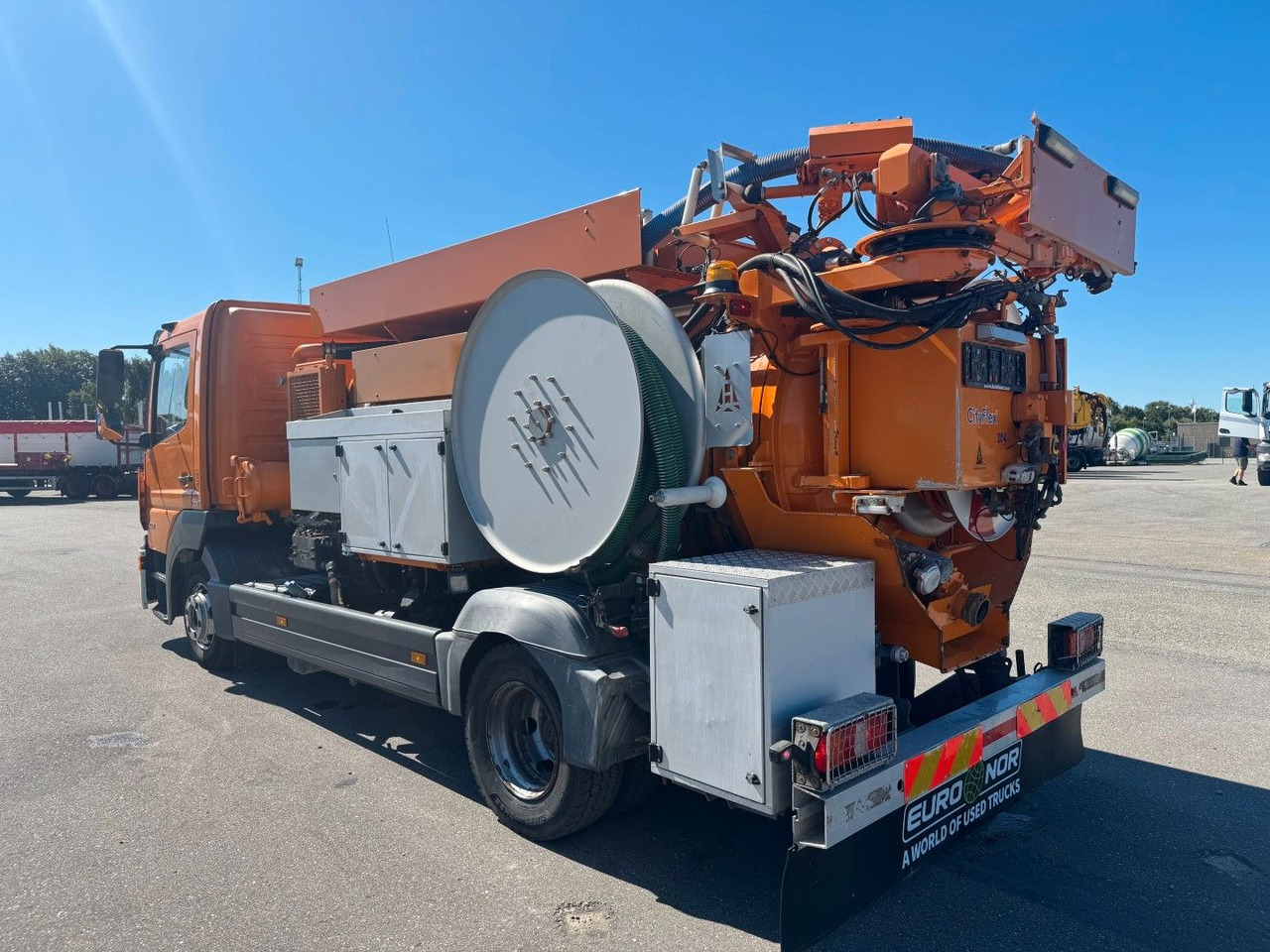 Mercedes-Benz Atego 1223 4x2 Euro 6 Hvidtved Cityflex 204 - Čistič odpadových jam: obrázek 4 Mercedes-Benz Atego 1223 4x2 Euro 6 Hvidtved Cityflex 204 - Čistič odpadových jam: obrázek 4