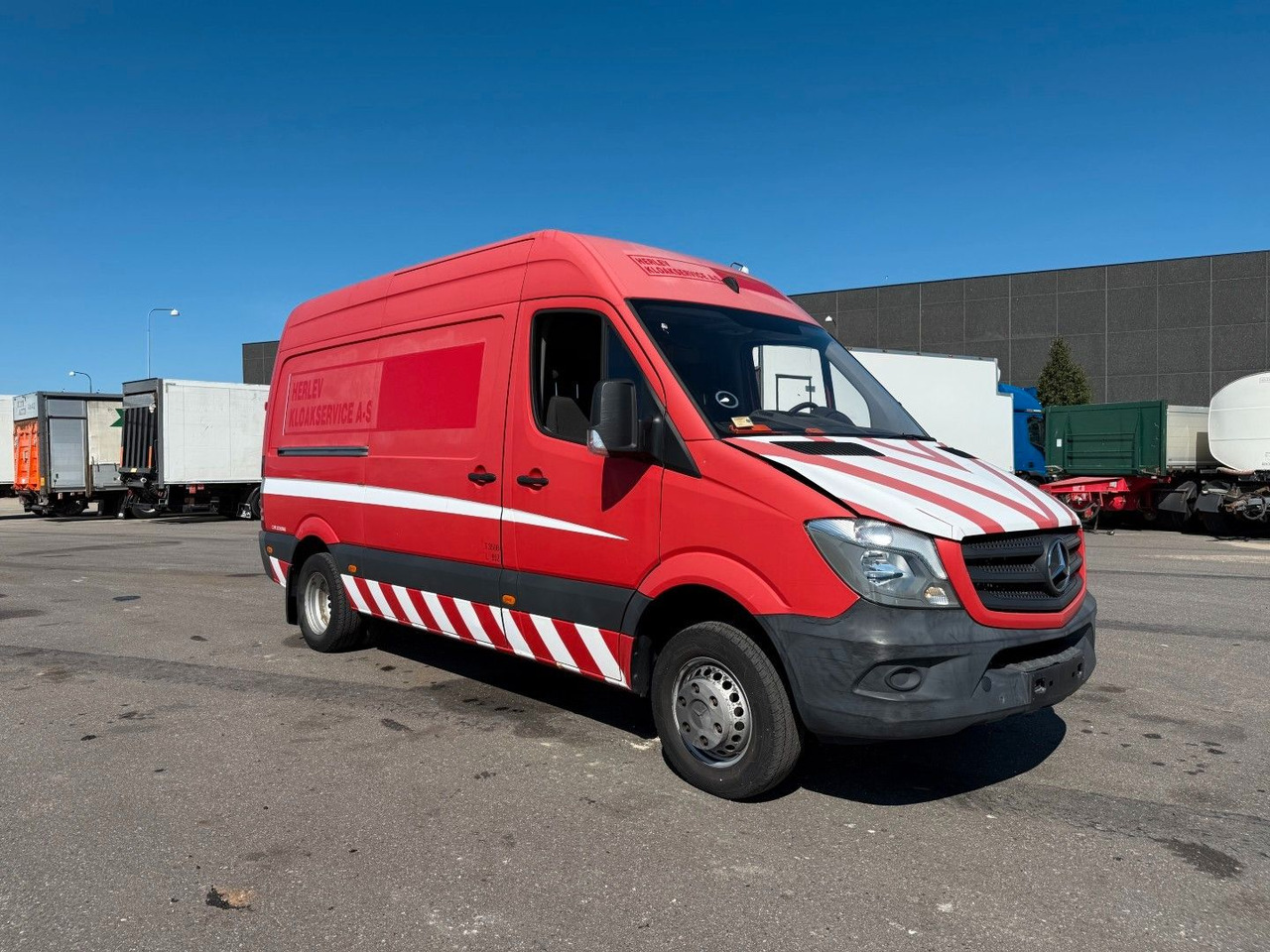 Mercedes-Benz Sprinter 516 CDI Rioned High Pressure - Čistič odpadových jam: obrázek 3 Mercedes-Benz Sprinter 516 CDI Rioned High Pressure - Čistič odpadových jam: obrázek 3