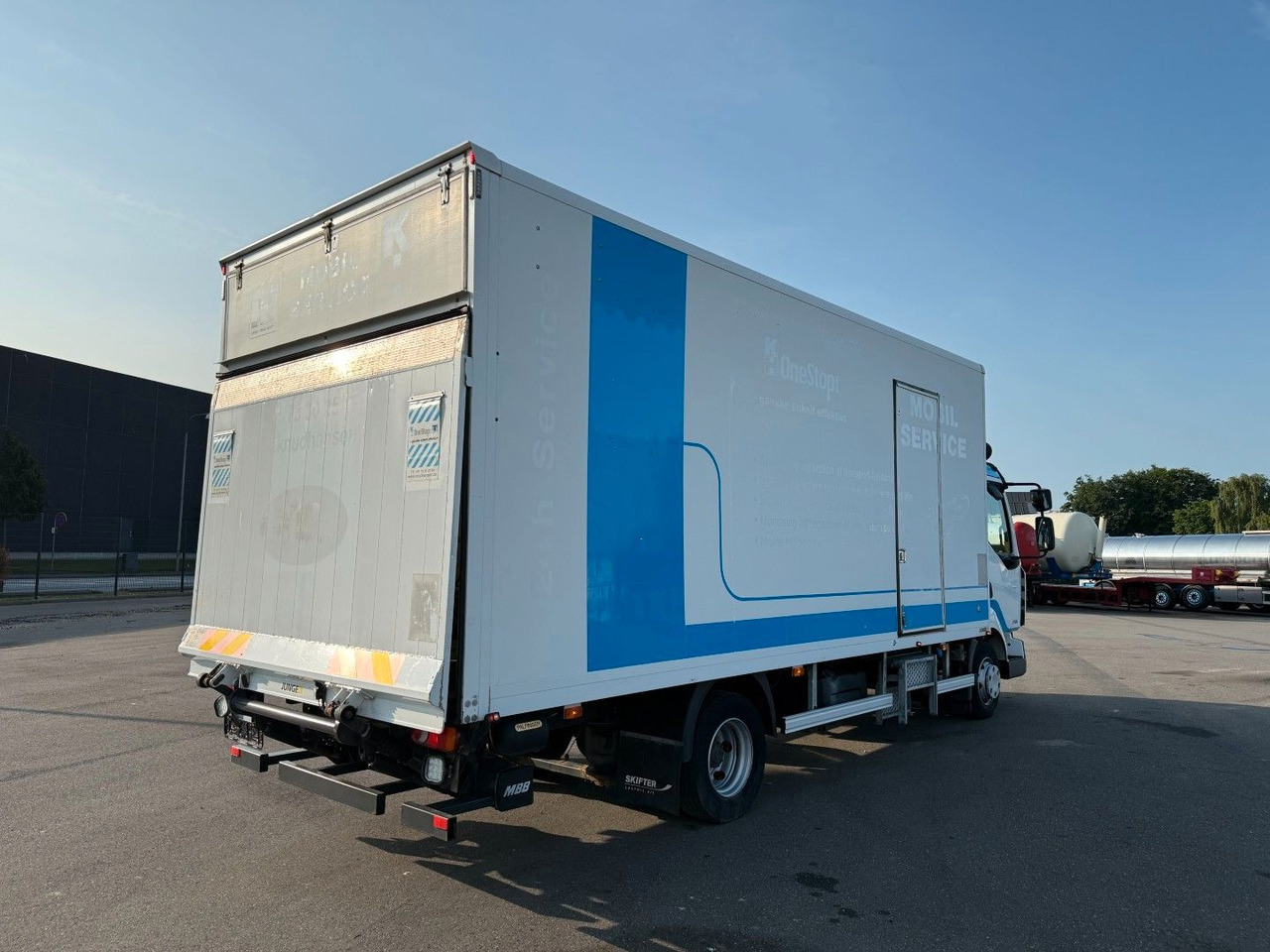Renault Midlum 220 DXI 4x2 6.0 Box / Koffer - Skříňový nákladní auto: obrázek 3 Renault Midlum 220 DXI 4x2 6.0 Box / Koffer - Skříňový nákladní auto: obrázek 3