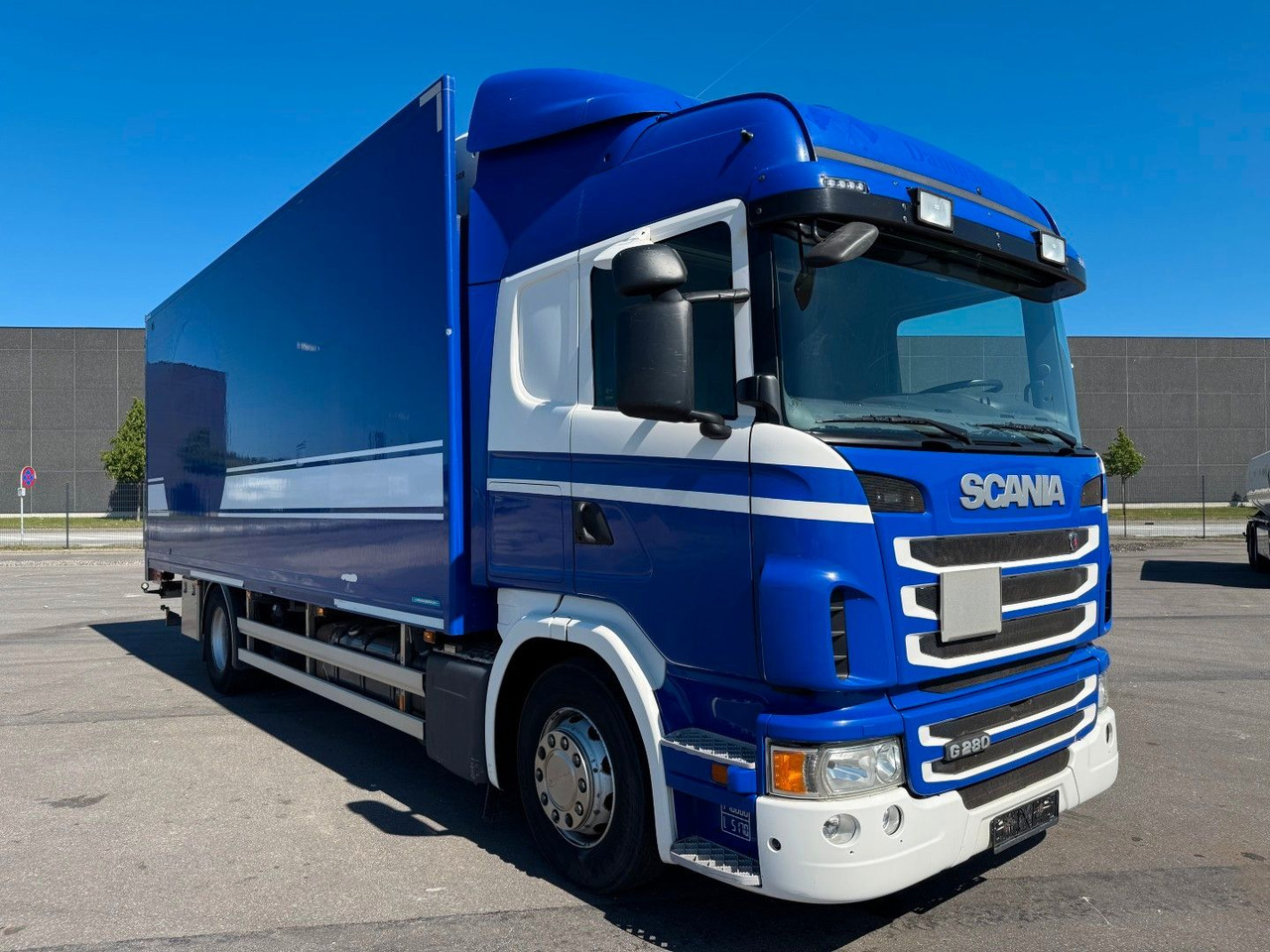 Scania G280 4x2 TK -800R Isokoffer Euro 6 - Skříňový nákladní auto: obrázek 2 Scania G280 4x2 TK -800R Isokoffer Euro 6 - Skříňový nákladní auto: obrázek 2