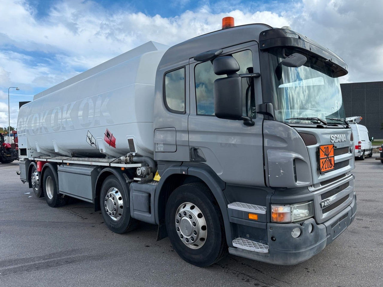 Scania P400 8x2*6 HMK Bilcon 24.000 l. ADR Euro 5 - Cisternové vozidlo: obrázek 2 Scania P400 8x2*6 HMK Bilcon 24.000 l. ADR Euro 5 - Cisternové vozidlo: obrázek 2
